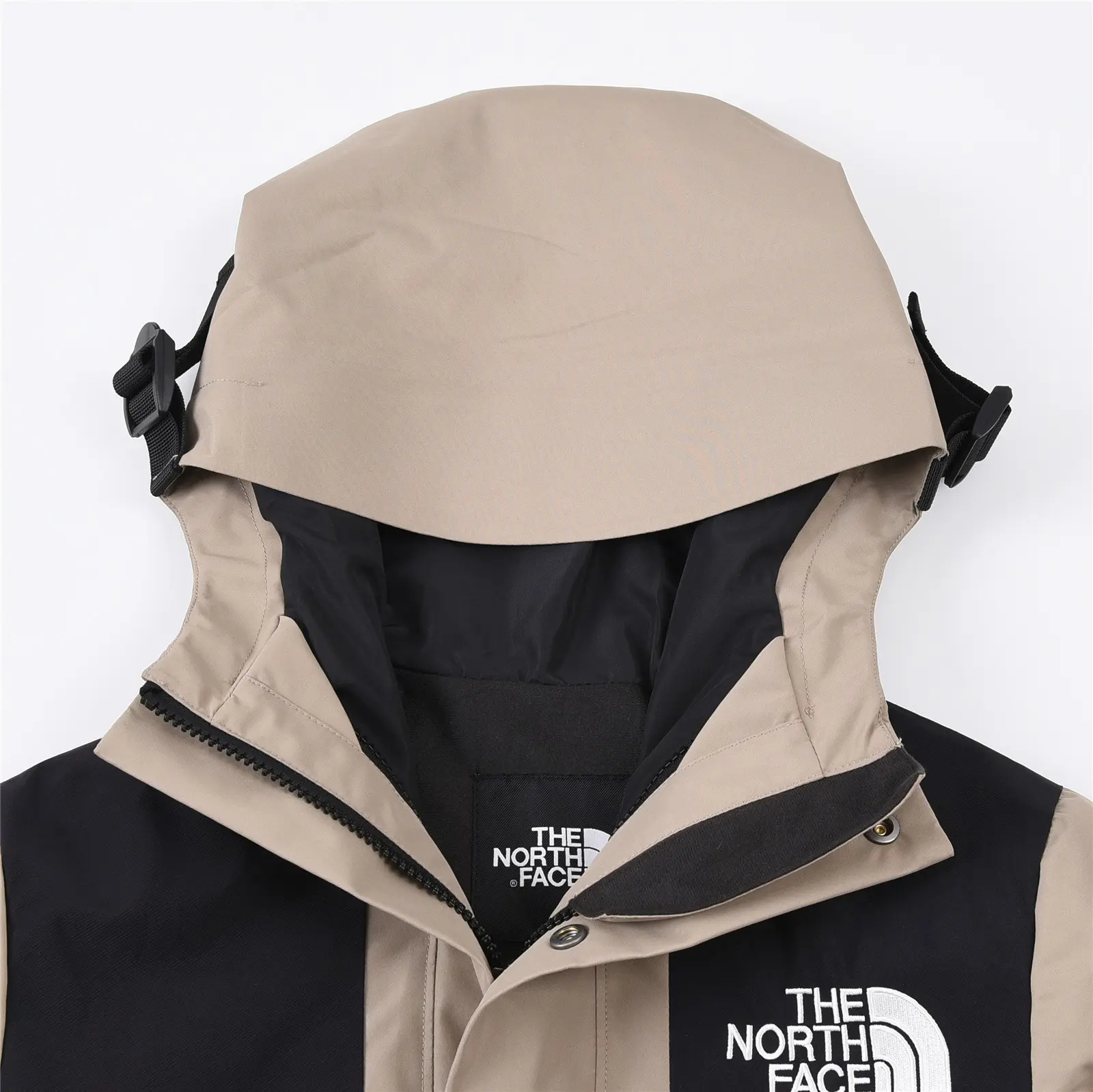 Kids' 1990 Mountain Jacket D25019049 — view 2