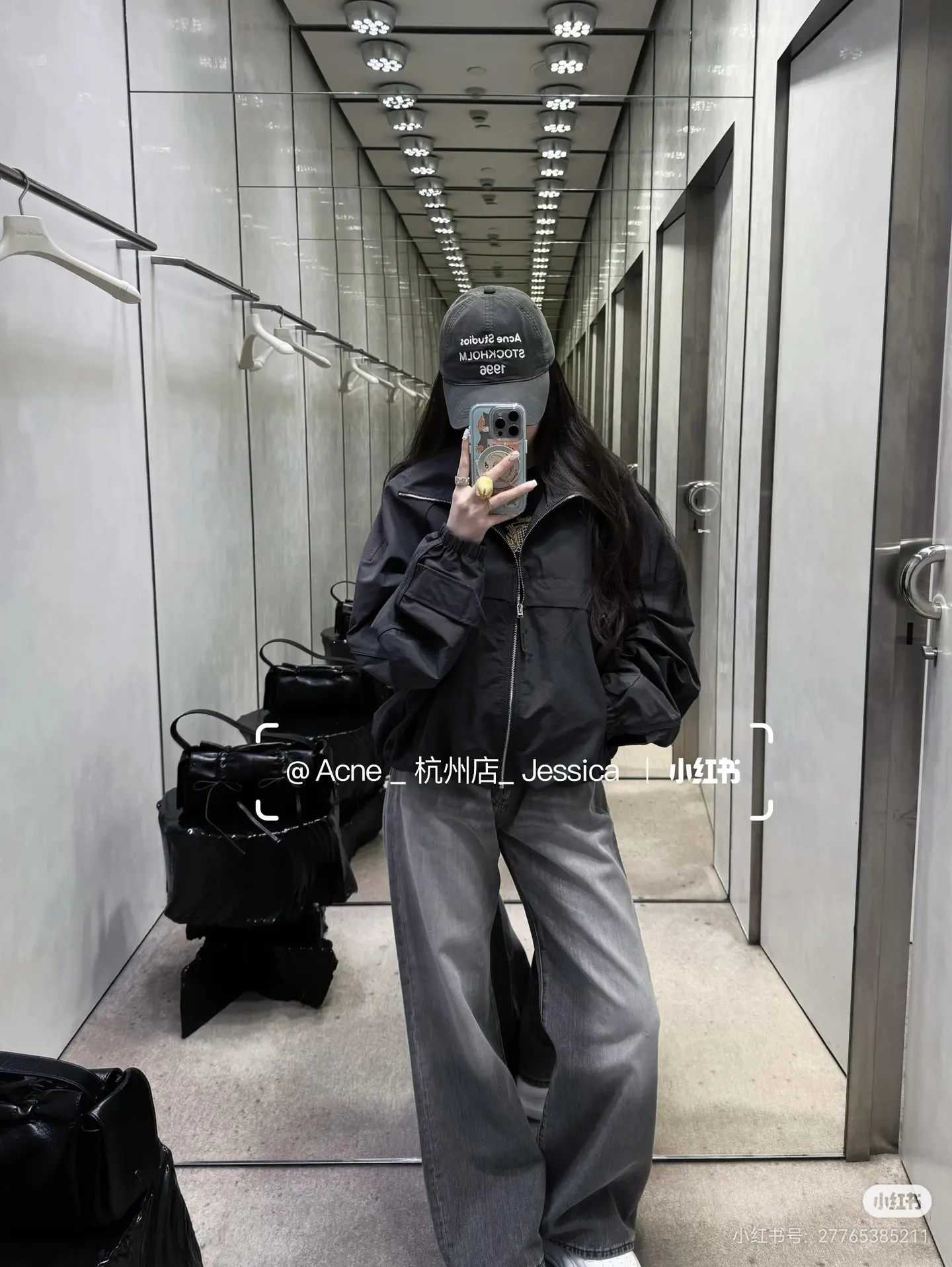 Crinkled Nylon Zip-Up Jacket D25522479
