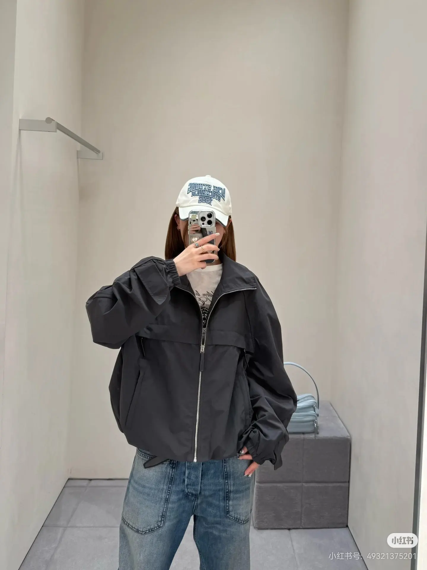 Crinkled Nylon Zip-Up Jacket D25522479 — view 4