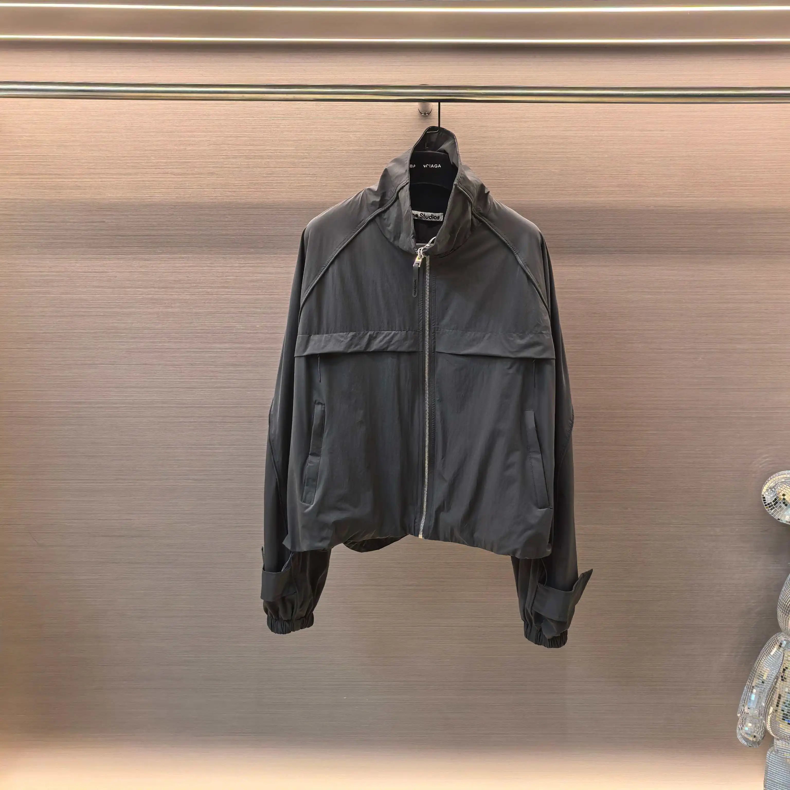 Crinkled Nylon Zip-Up Jacket D25522478
