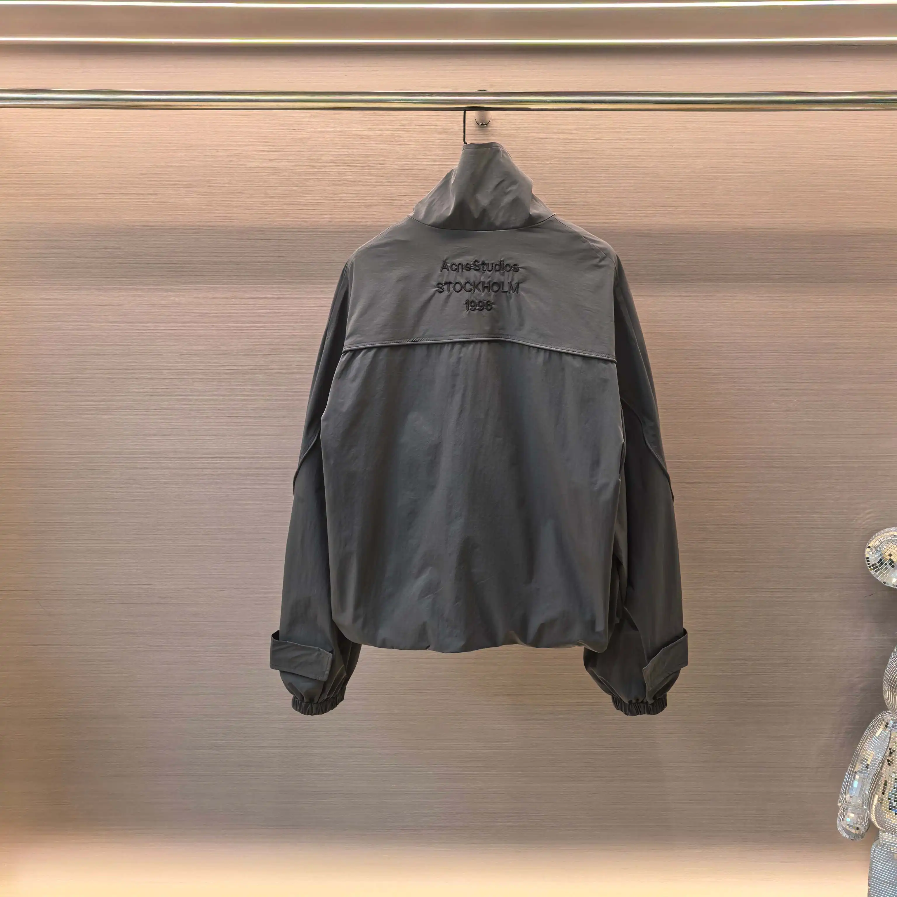 Crinkled Nylon Zip-Up Jacket D25522478 — view 2