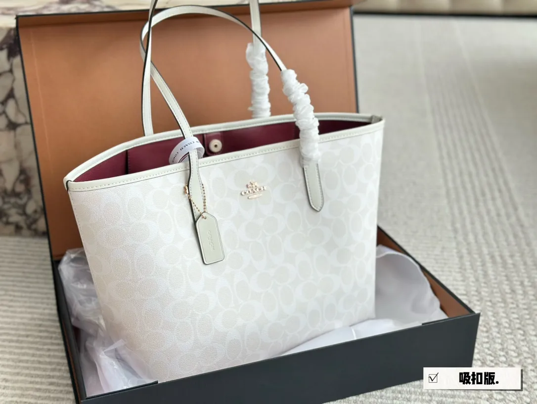 Signature Coated Canvas City Tote Bag D25518260 — view 19
