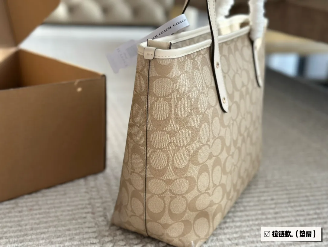 Coach Signature Coated Canvas Tote Bag D27518262 — view 4