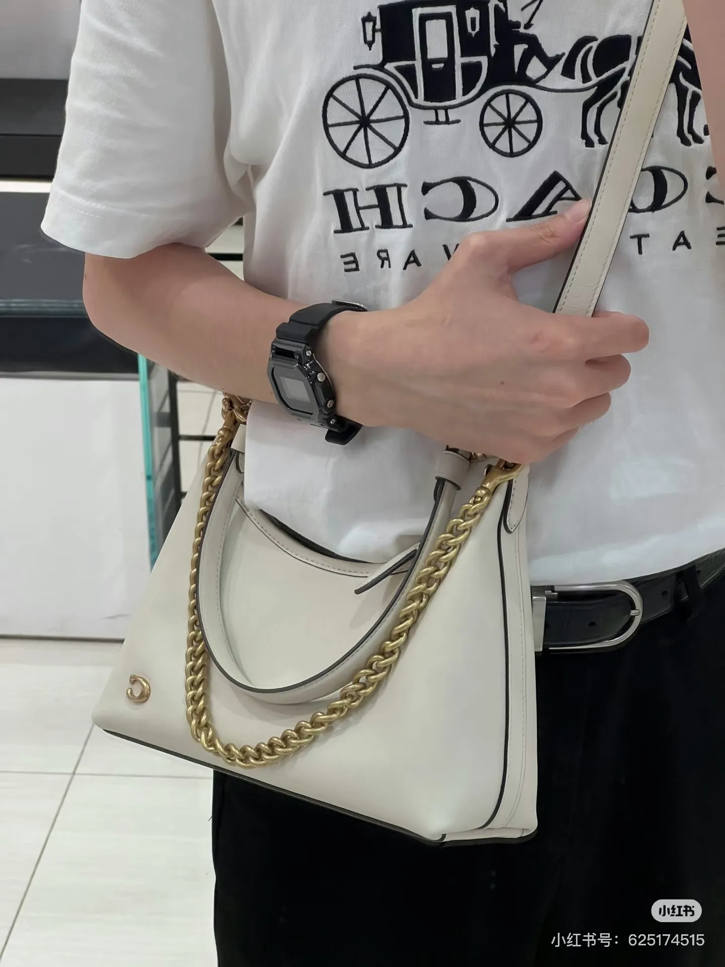 Juliet Leather Shoulder Bag D28018351 — view 7