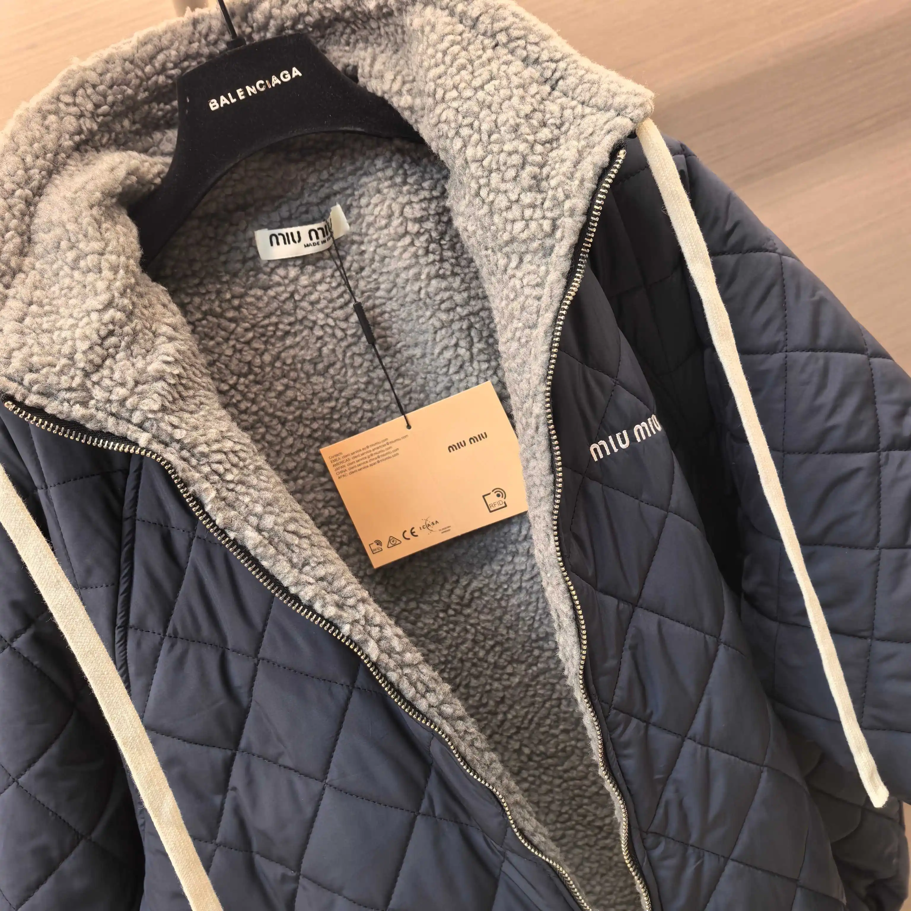 Quilted Shearling-Trimmed Padded Jacket D28022406 — view 8