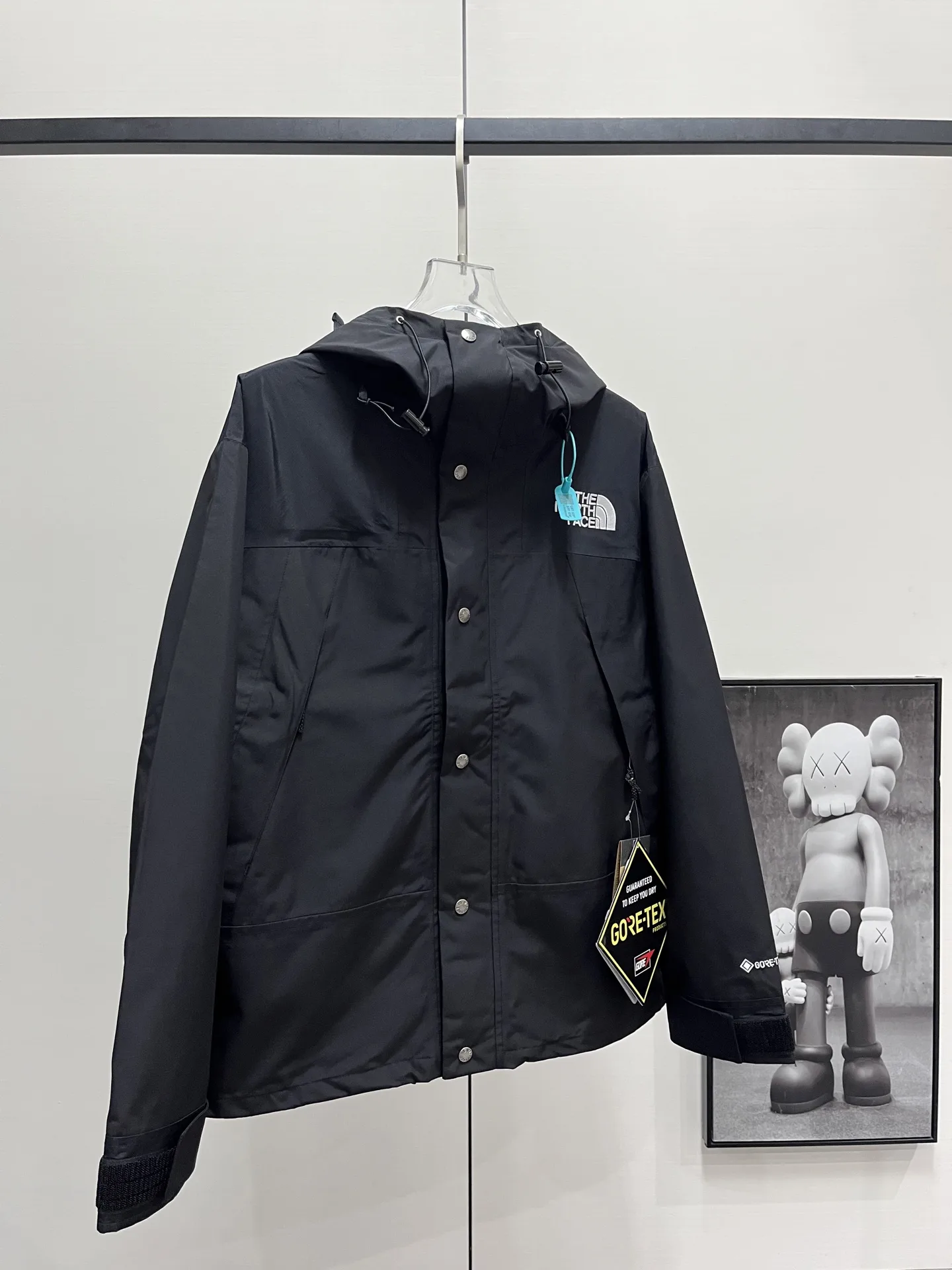 1990 Mountain Jacket GORE-TEX Shell D28019057 — view 4