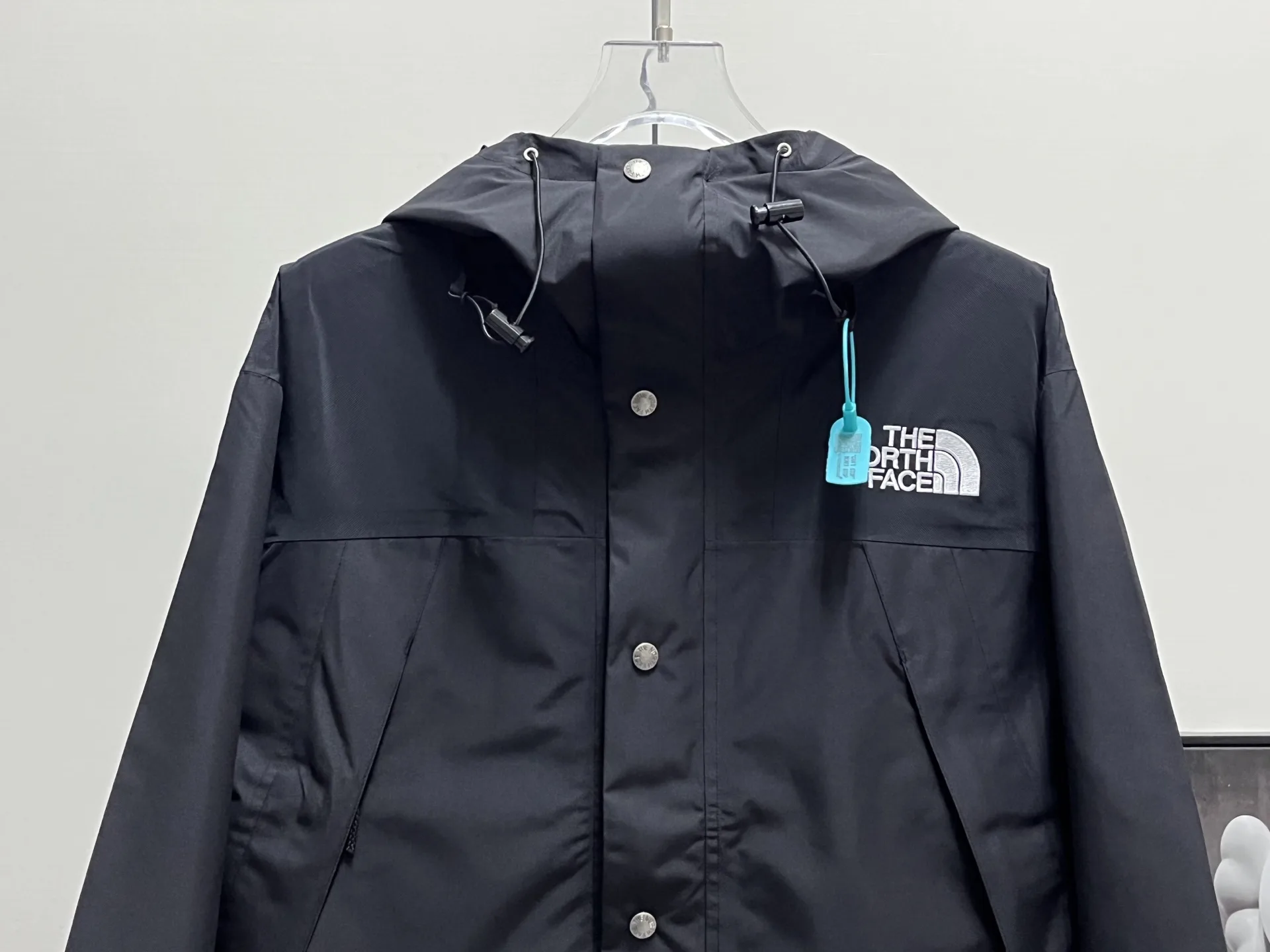 1990 Mountain Jacket GORE-TEX Shell D28019057 — view 8
