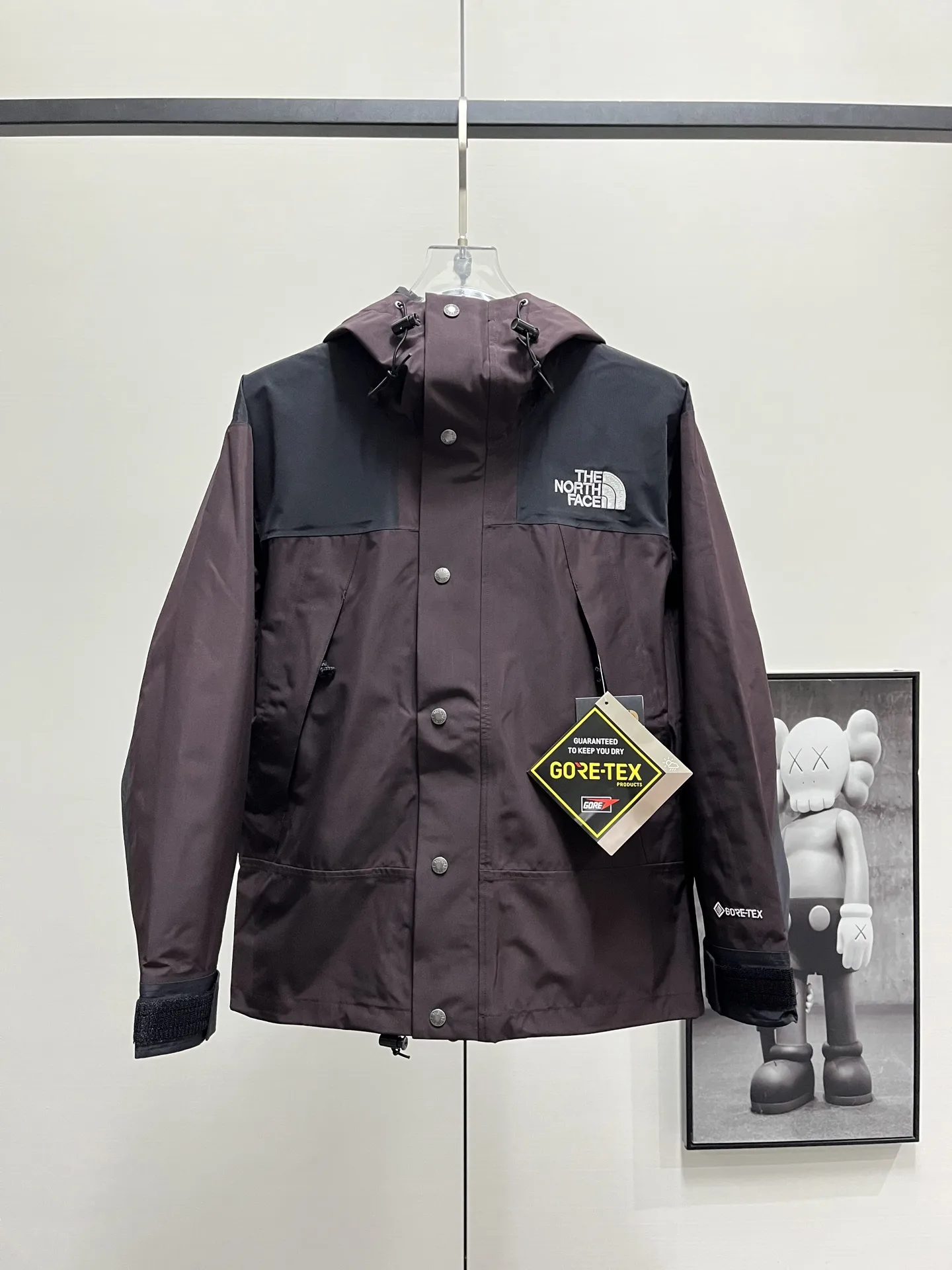 1990 Mountain Jacket GORE-TEX Shell D28019066