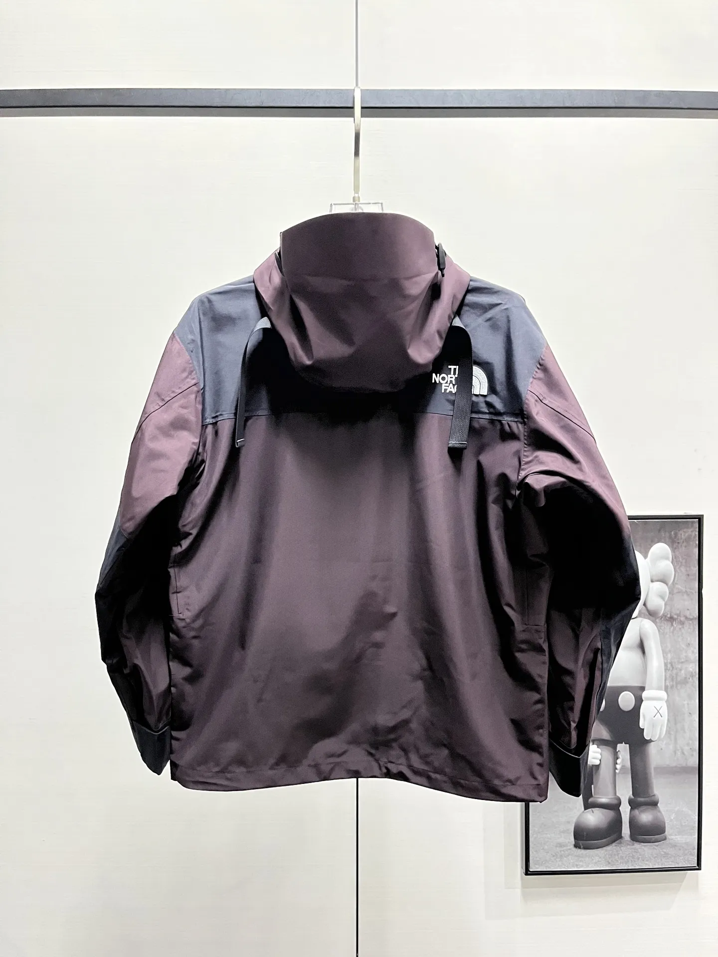 1990 Mountain Jacket GORE-TEX Shell D28019066 — view 3