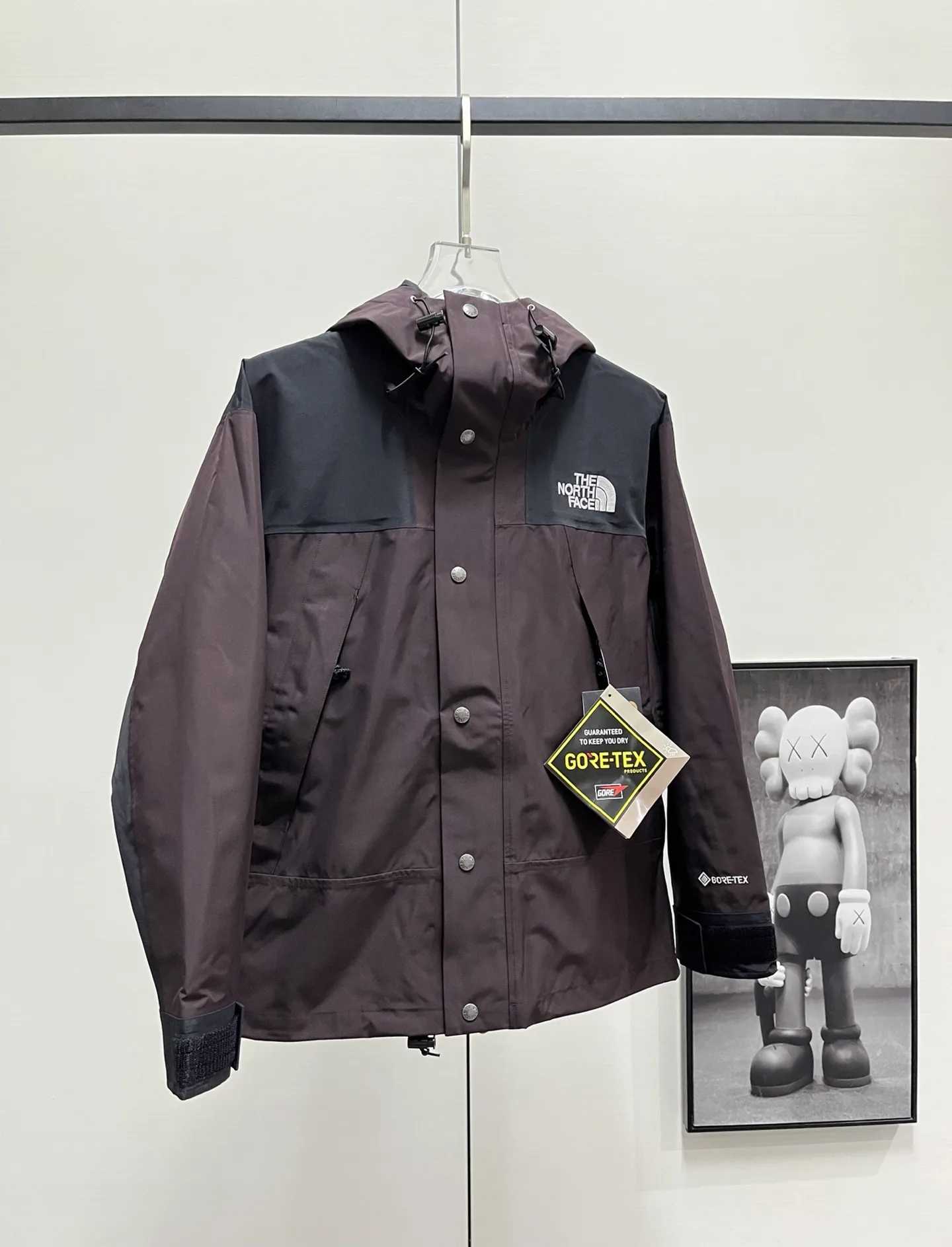 1990 Mountain Jacket GORE-TEX Shell D28019066 — view 4