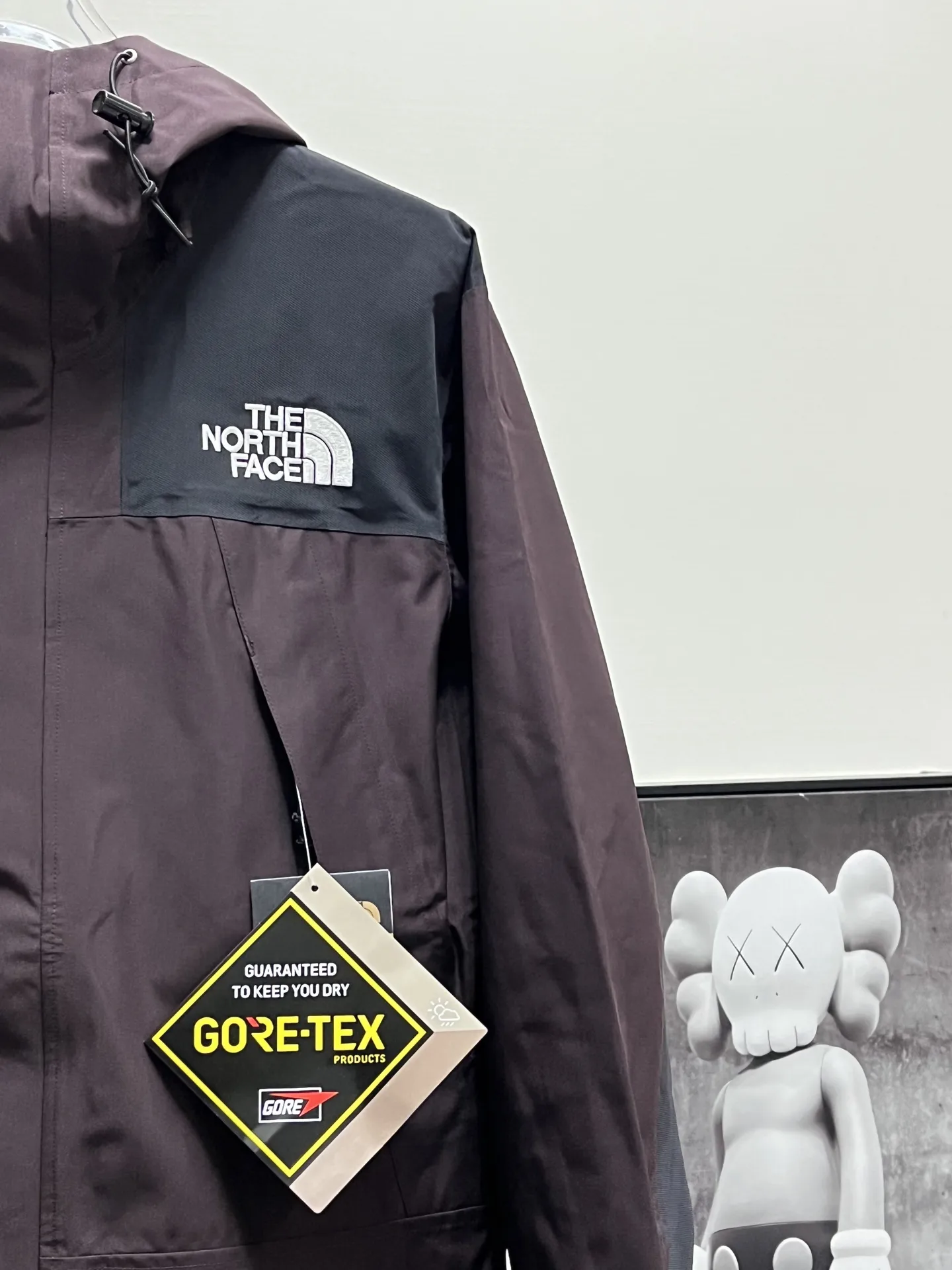 1990 Mountain Jacket GORE-TEX Shell D28019066 — view 6