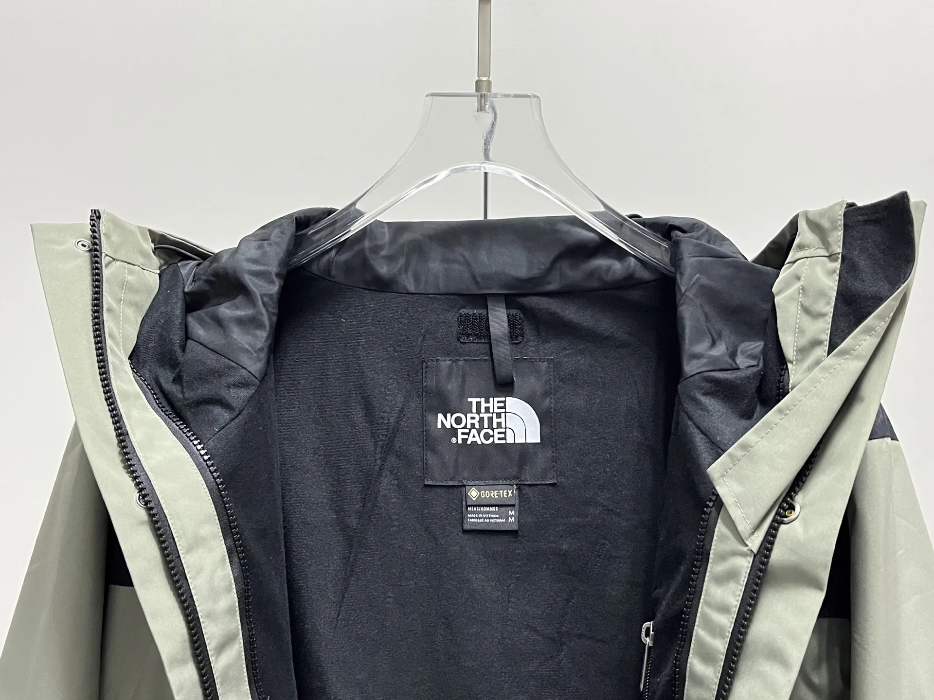 1990 Mountain Jacket GORE-TEX Shell D28019062 — view 9