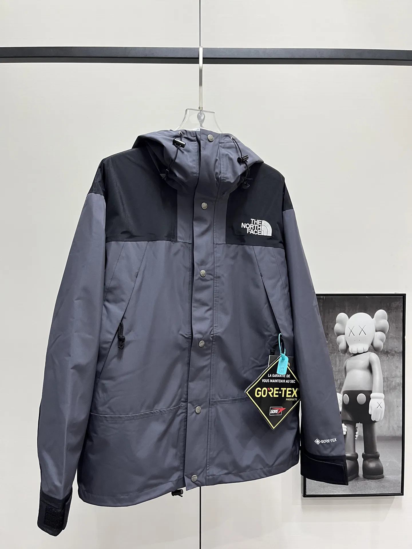 1990 Mountain Jacket GORE-TEX Shell D28019065 — view 4