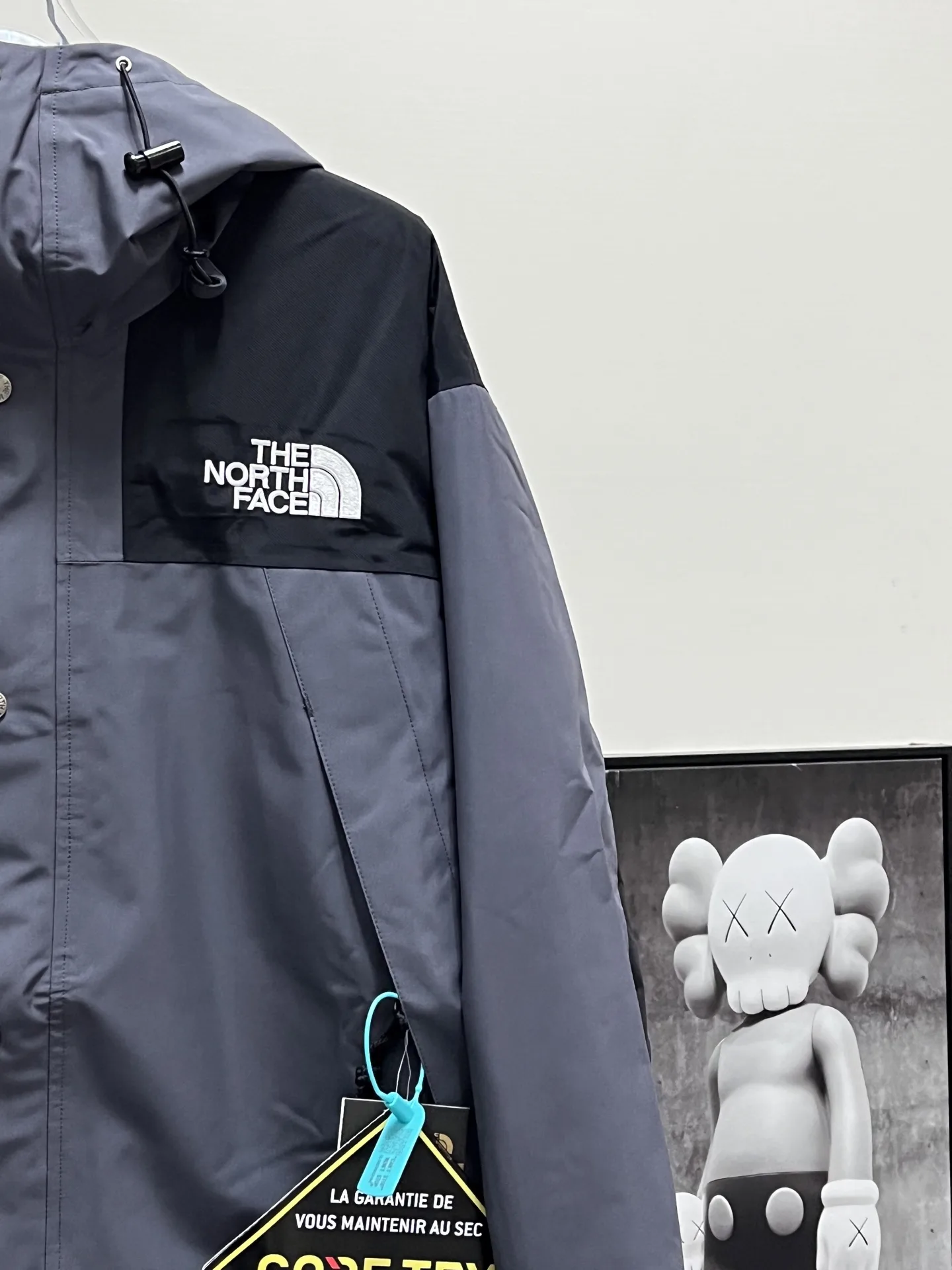 1990 Mountain Jacket GORE-TEX Shell D28019065 — view 6