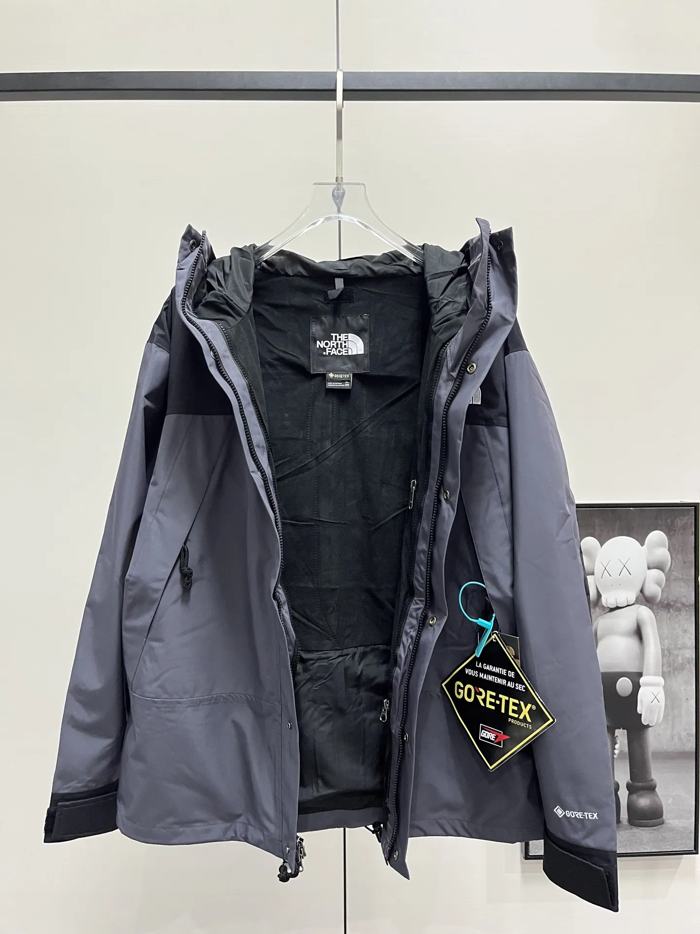 1990 Mountain Jacket GORE-TEX Shell D28019065 — view 7