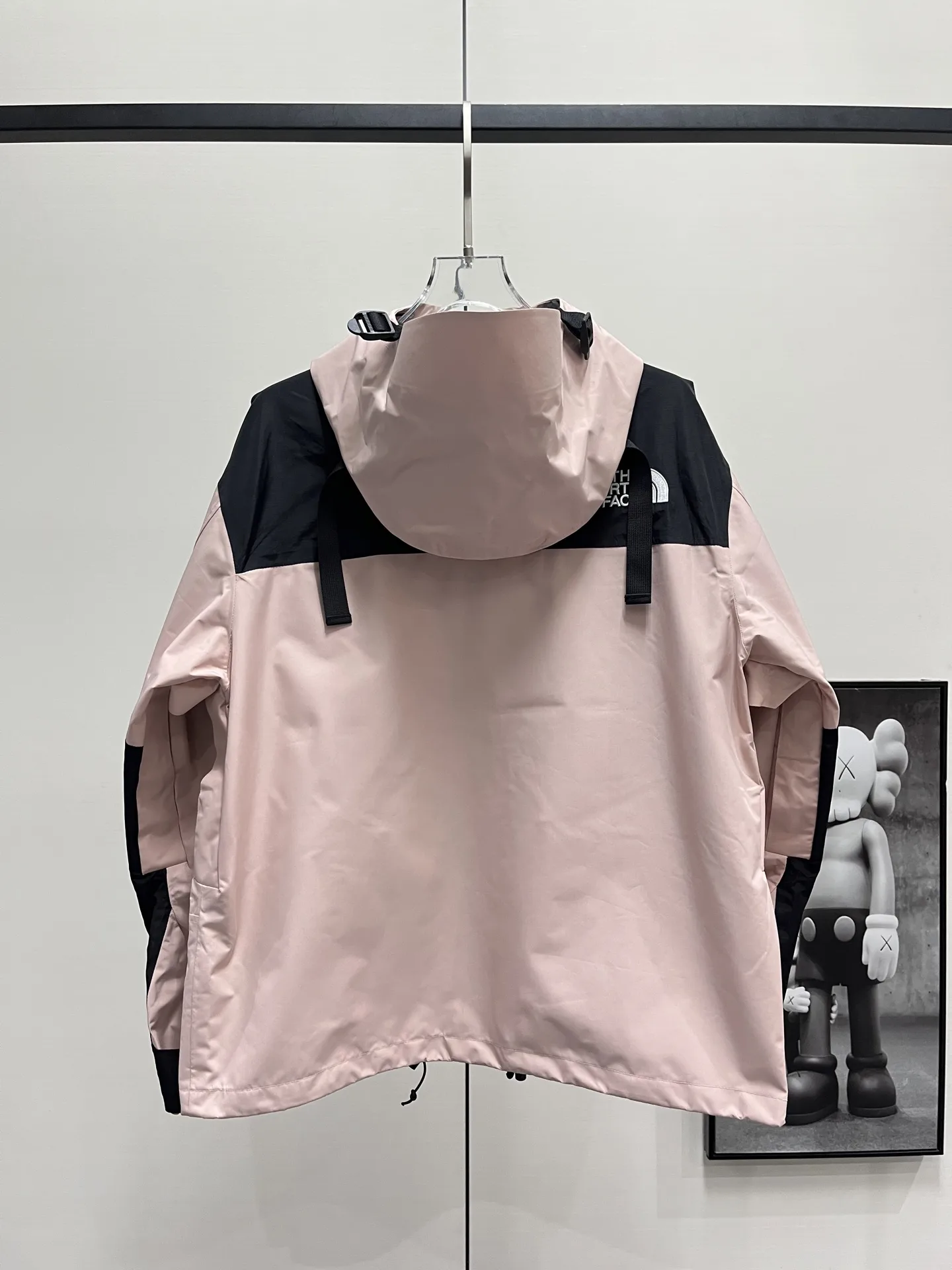 1990 Mountain Jacket Waterproof Shell D28019060 — view 3