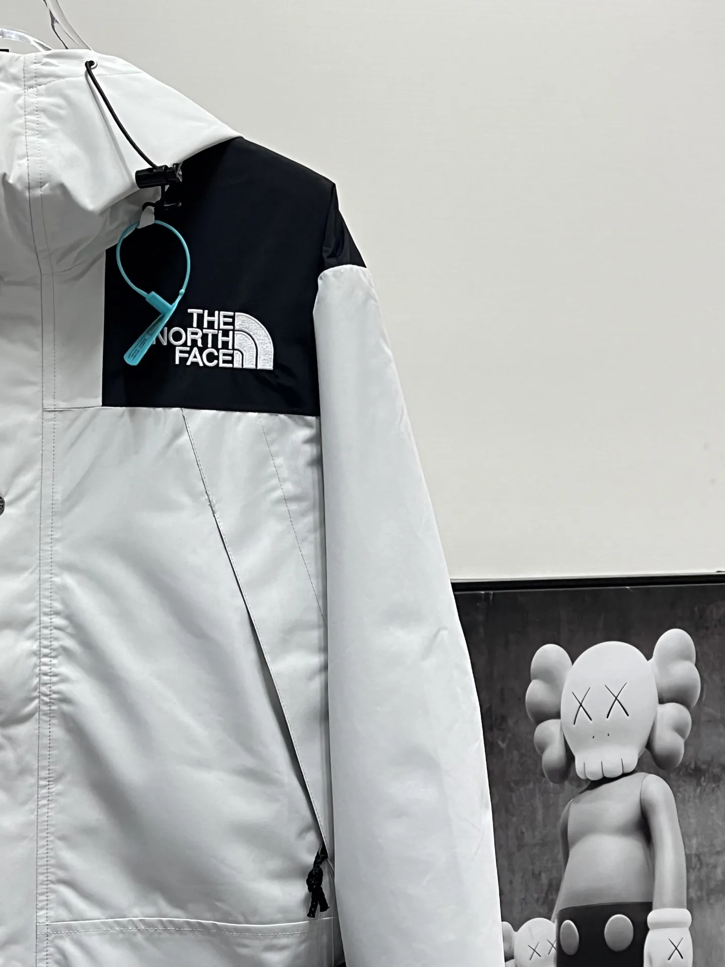 1990 Mountain Jacket GORE-TEX Shell D28019059 — view 6