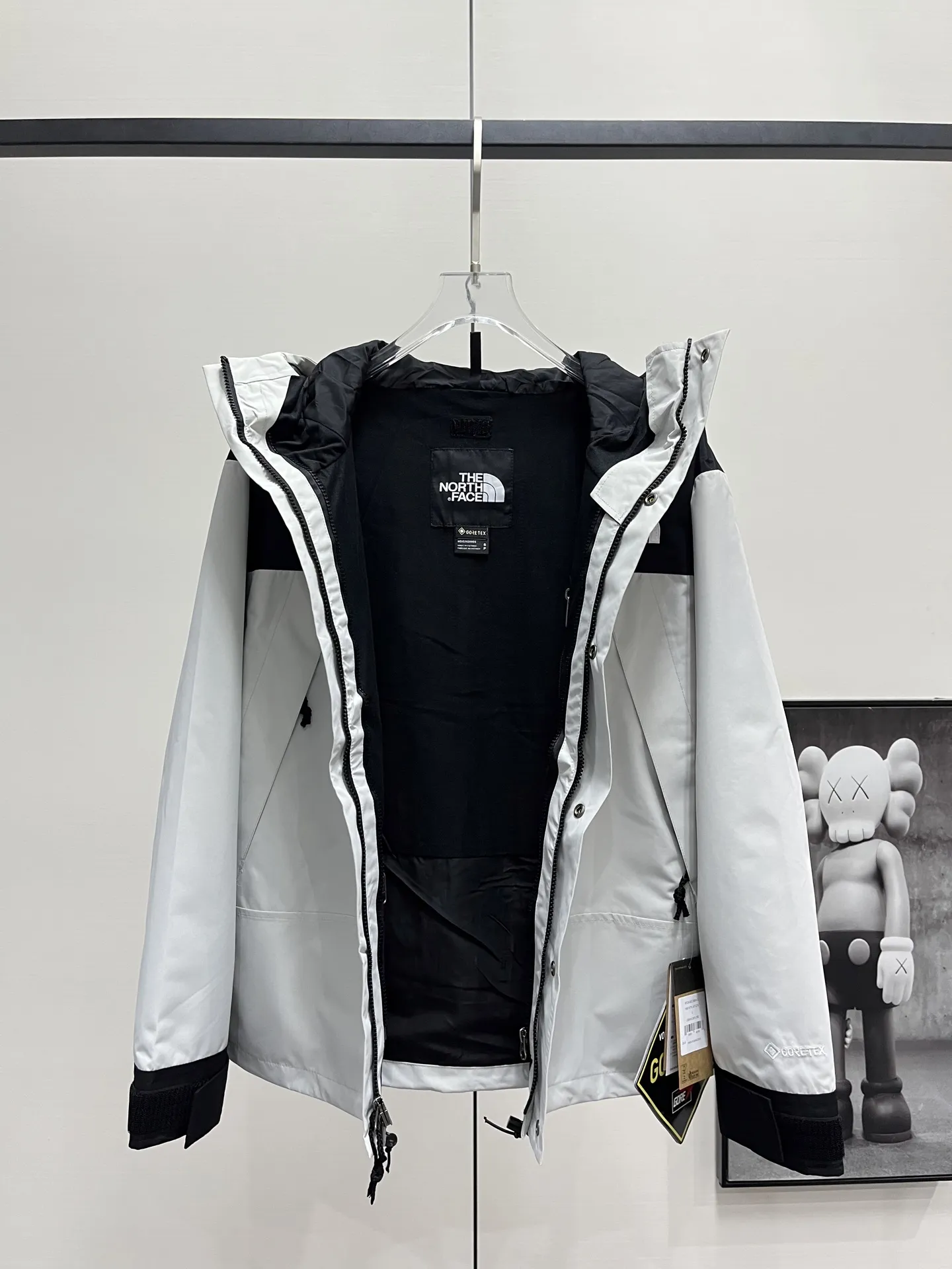 1990 Mountain Jacket GORE-TEX Shell D28019059 — view 7