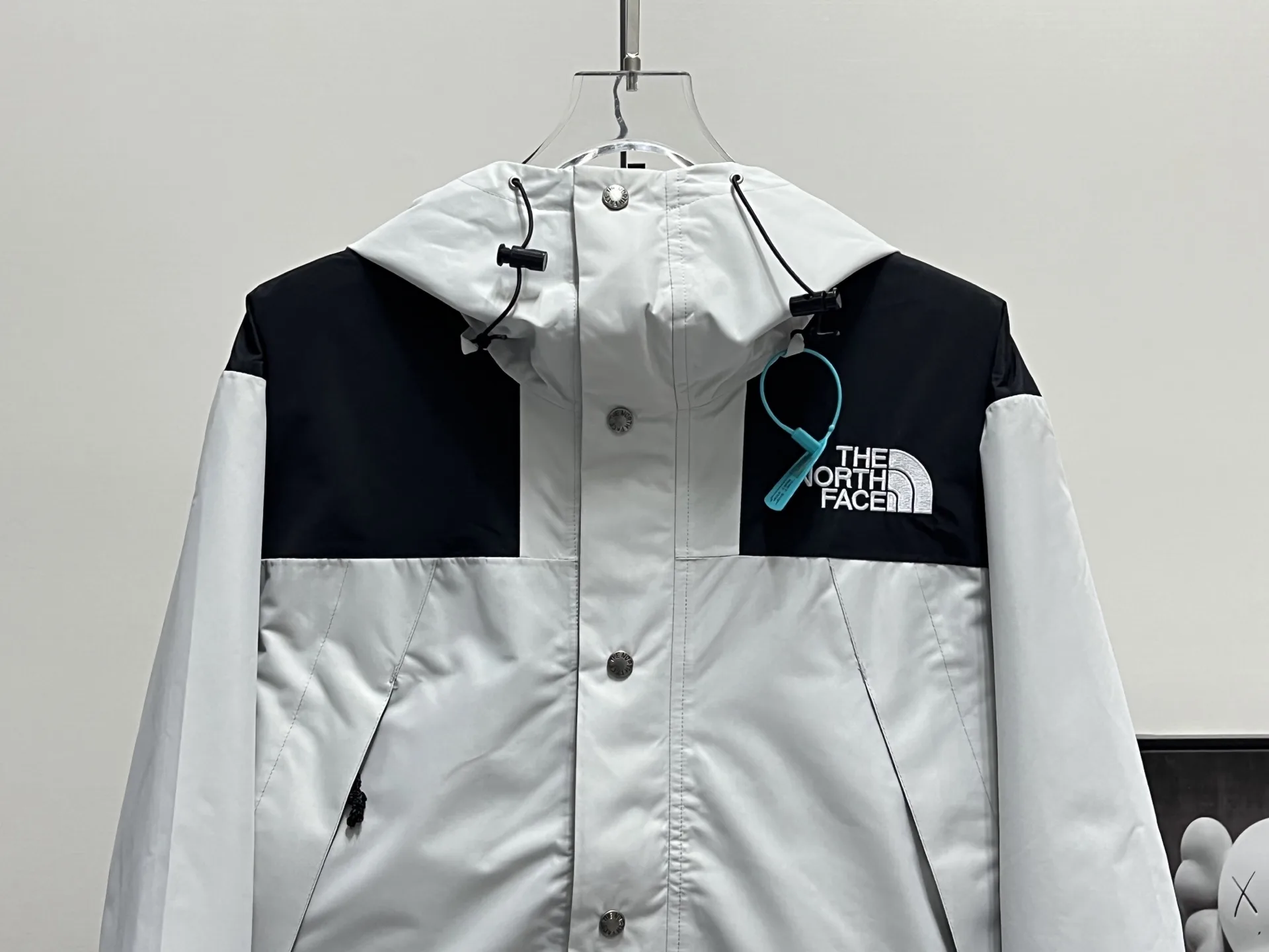 1990 Mountain Jacket GORE-TEX Shell D28019059 — view 8