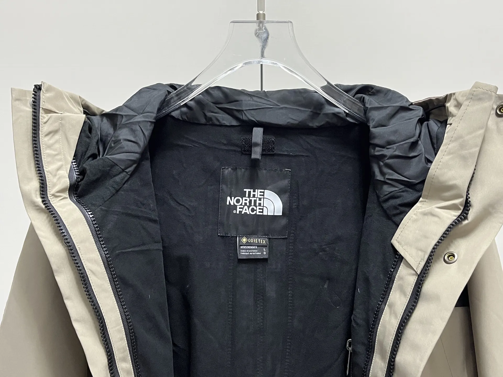 1990 Mountain Jacket GORE-TEX Shell D28019064 — view 9