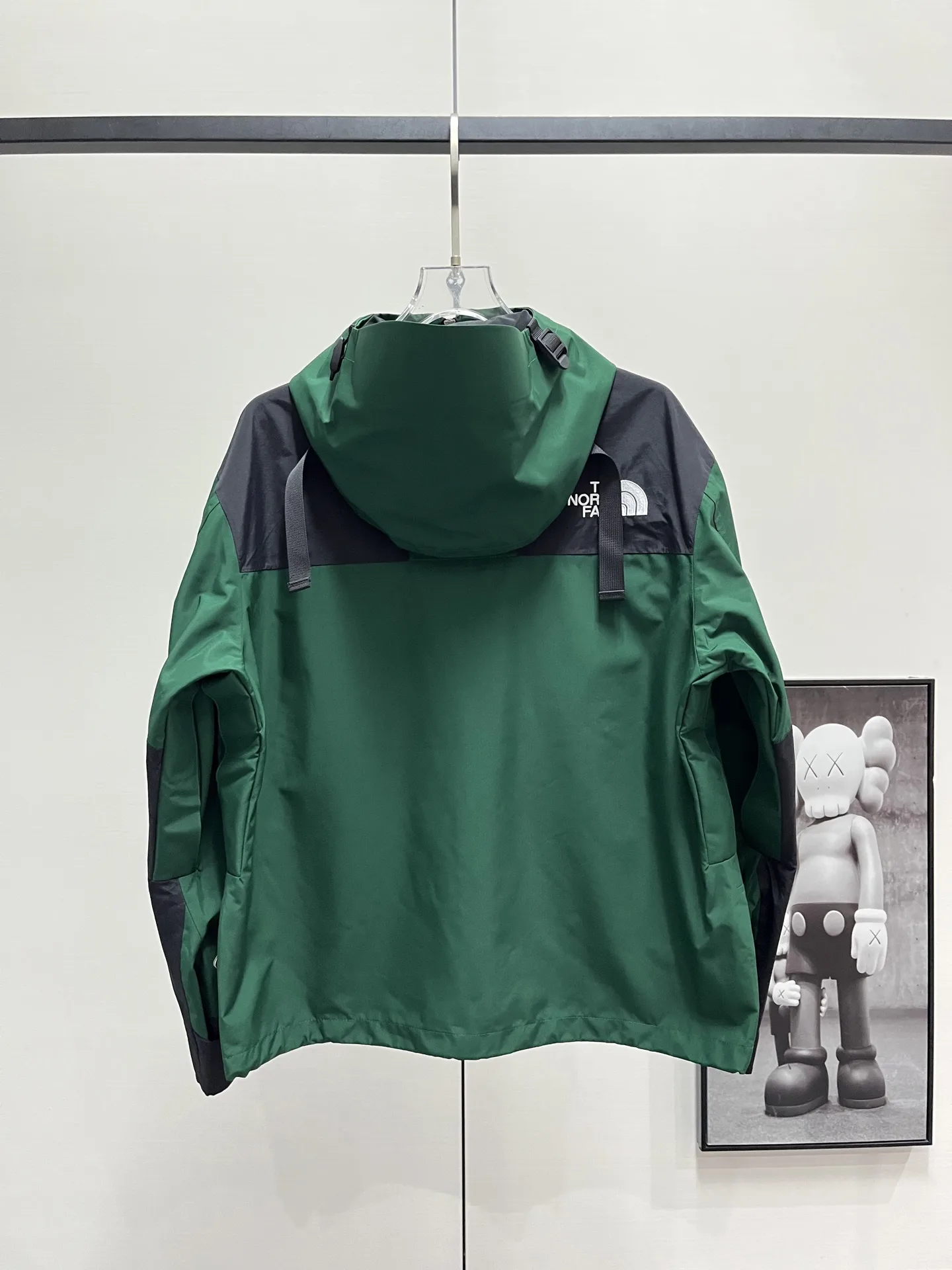 1990 Mountain Jacket GORE-TEX Shell D28019063 — view 4