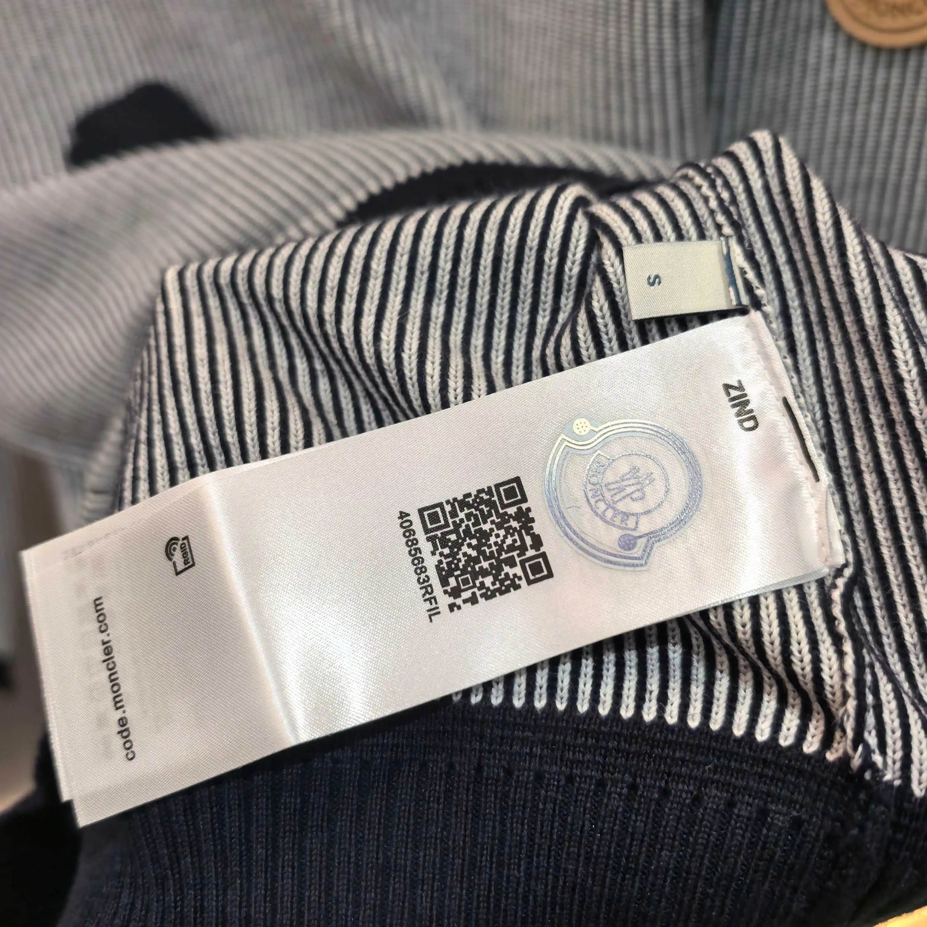 Striped Jacquard Cashmere-Cotton Sweater D29022351 — view 8