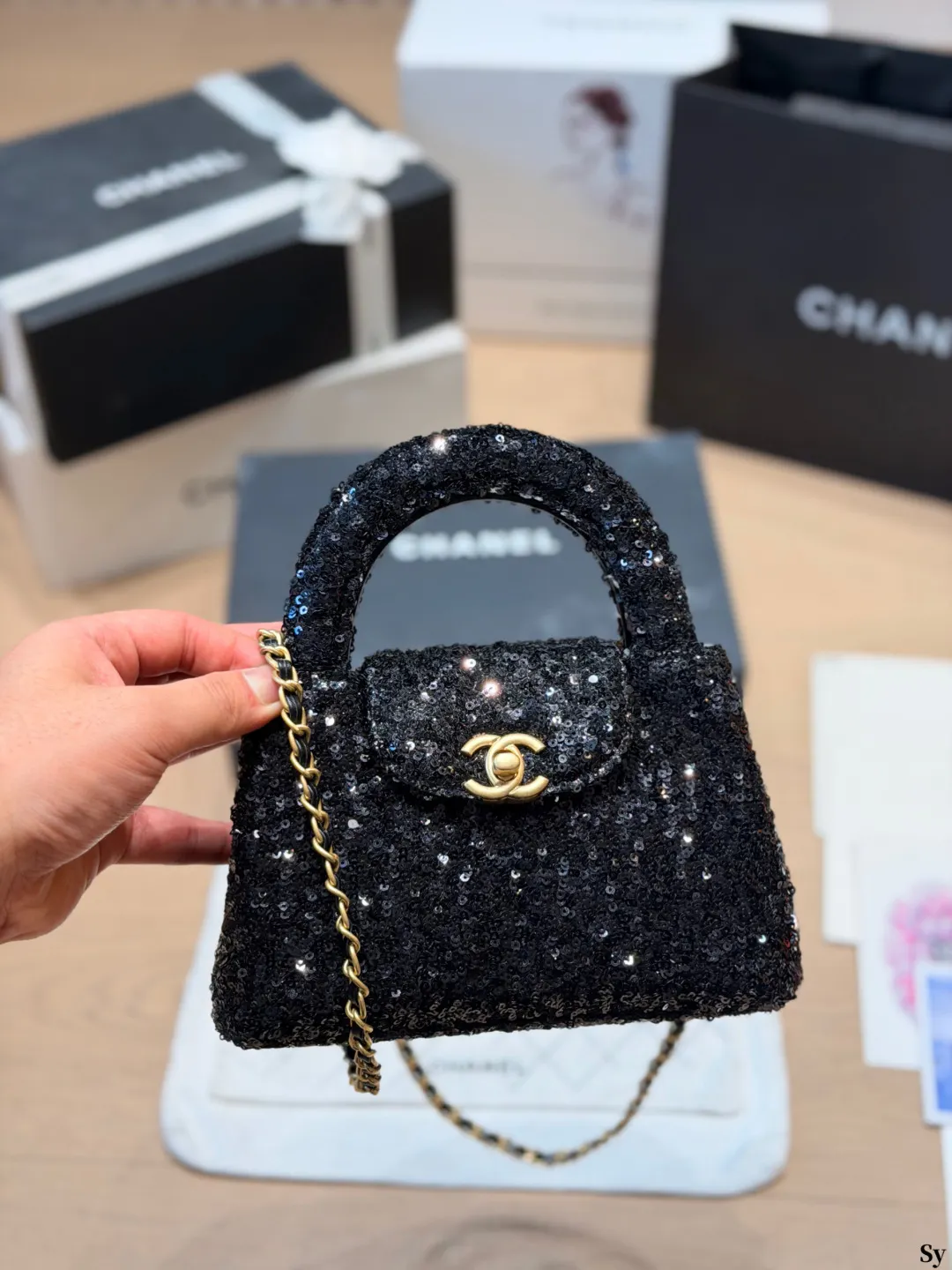Chanel 26C Sequin Kelly Top-Handle Bag D30017983 — view 3