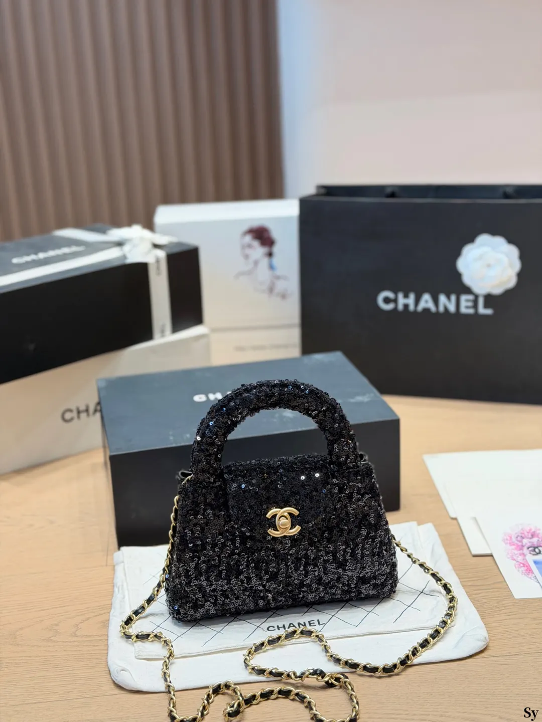 Chanel 26C Sequin Kelly Top-Handle Bag D30017983 — view 5