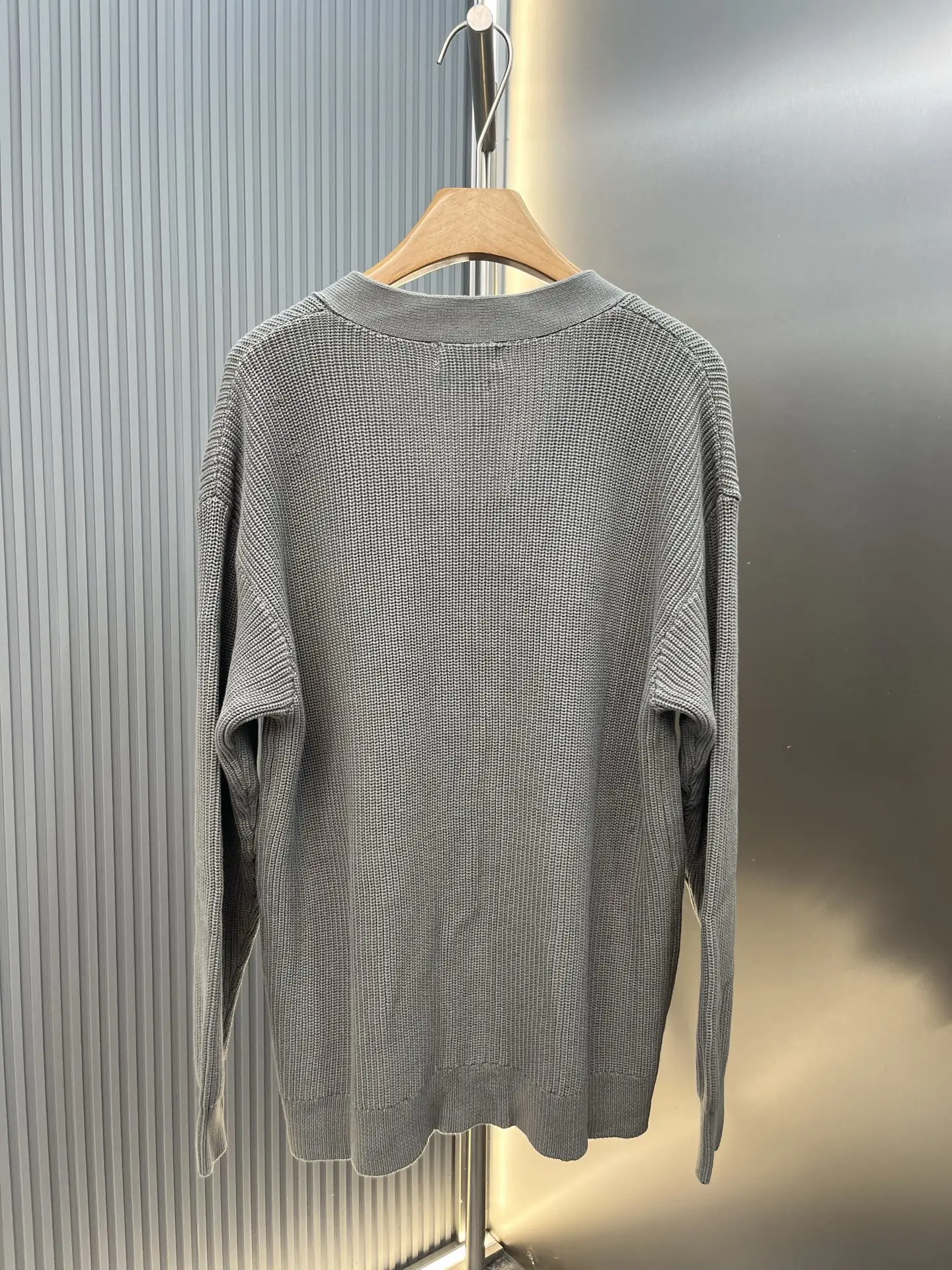 Embroidered Logo Cotton Knit Cardigan D30019122 — view 3
