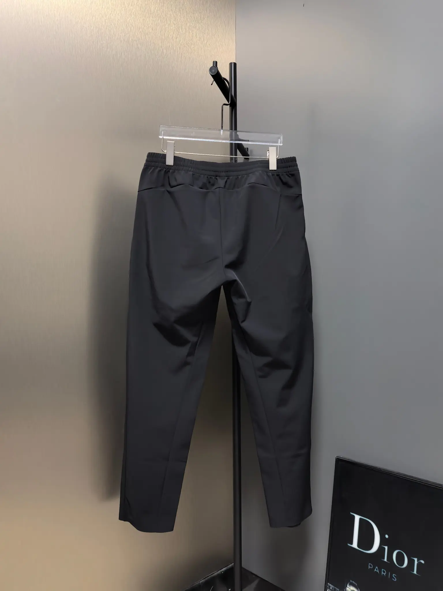 Descente Waterproof Fleece-Lined Softshell Trousers D31020803 — view 8