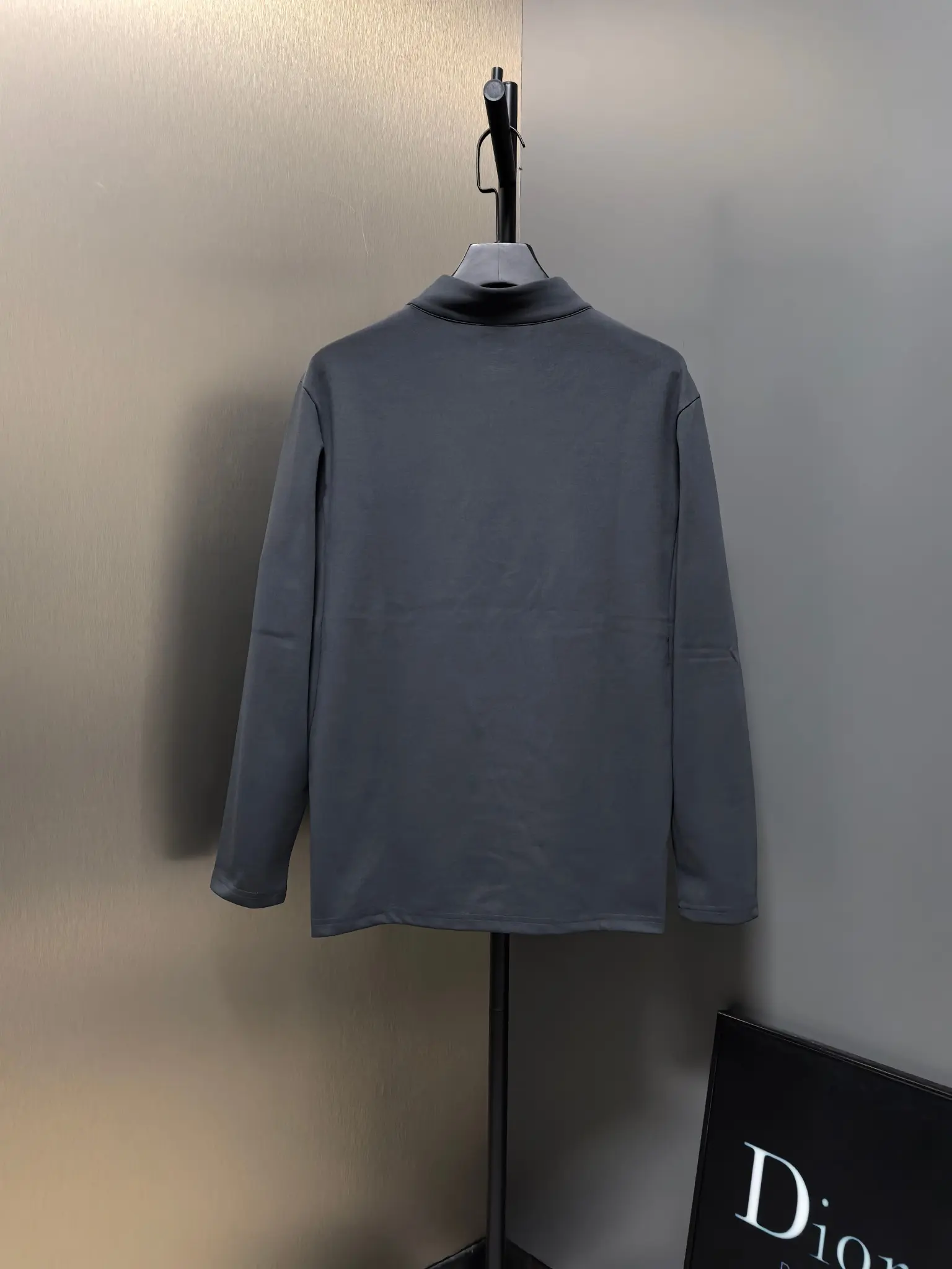 Quarter-Zip Long-Sleeve Cotton Top D31020769 — view 7