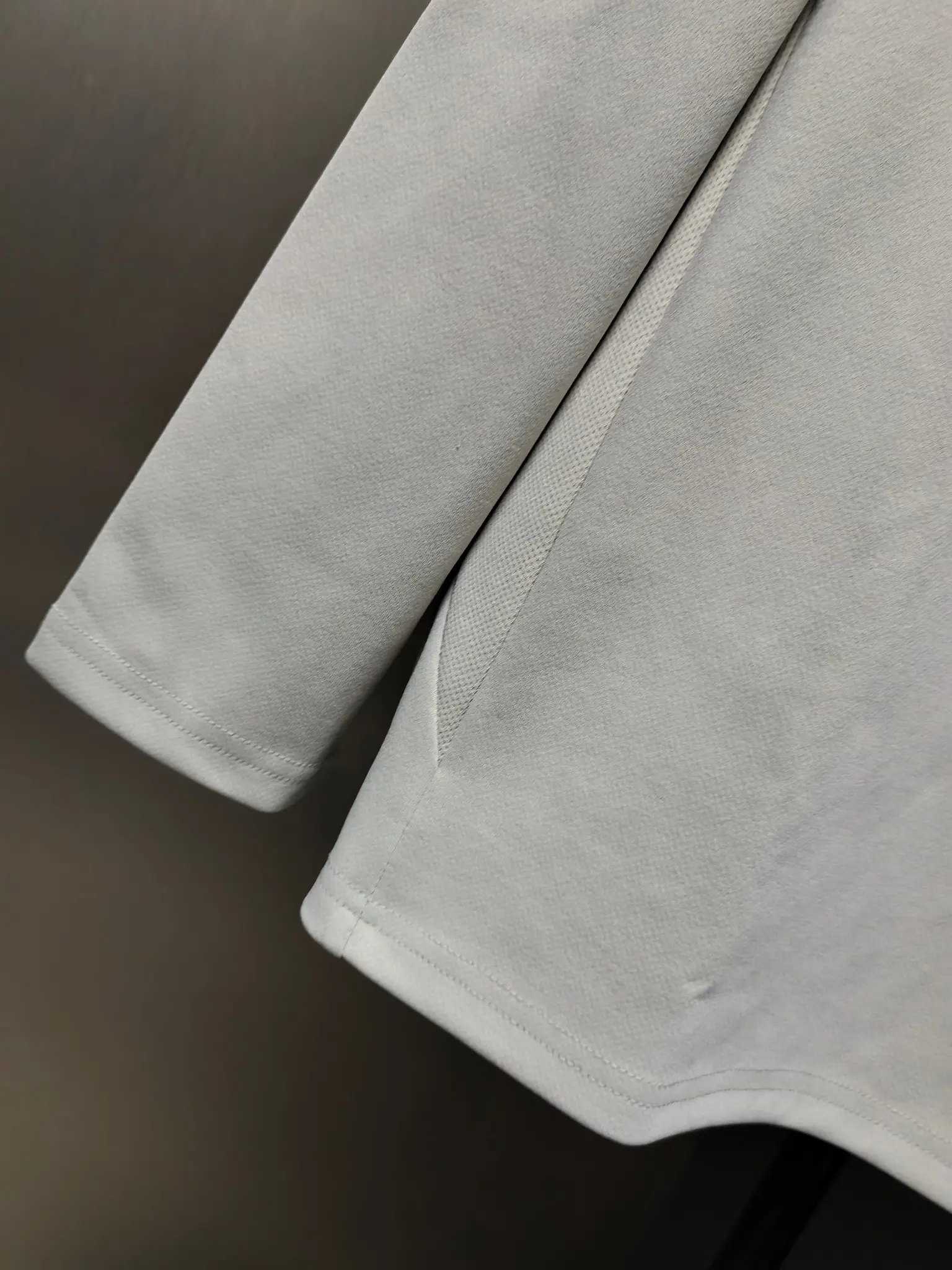 Logo-Embossed Half-Zip Long-Sleeve Top D31020768 — view 5