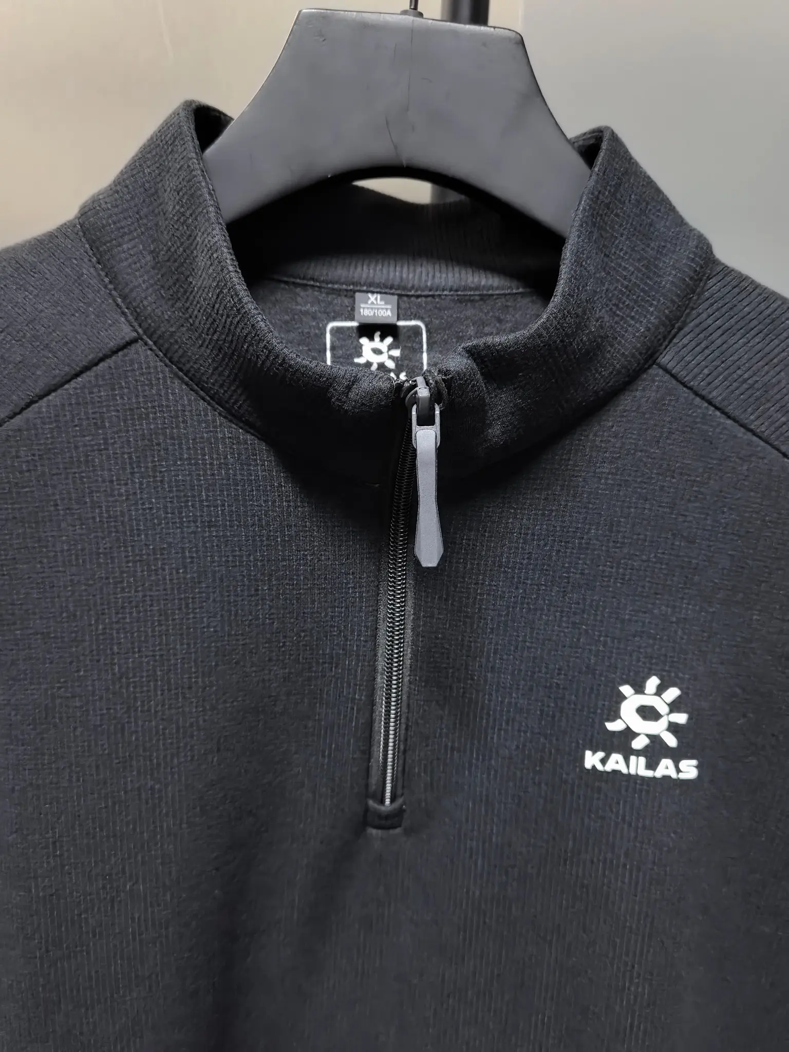 Kailas Half-Zip Long-Sleeve Sweatshirt D31020772 — view 4