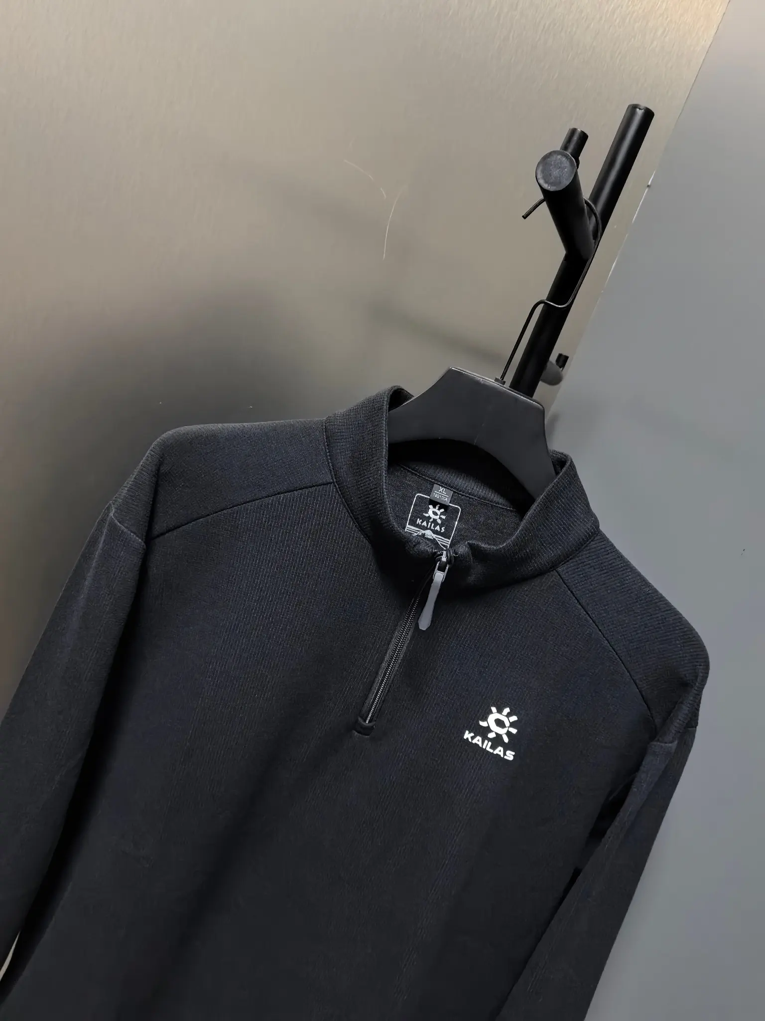 Kailas Half-Zip Long-Sleeve Sweatshirt D31020772 — view 6