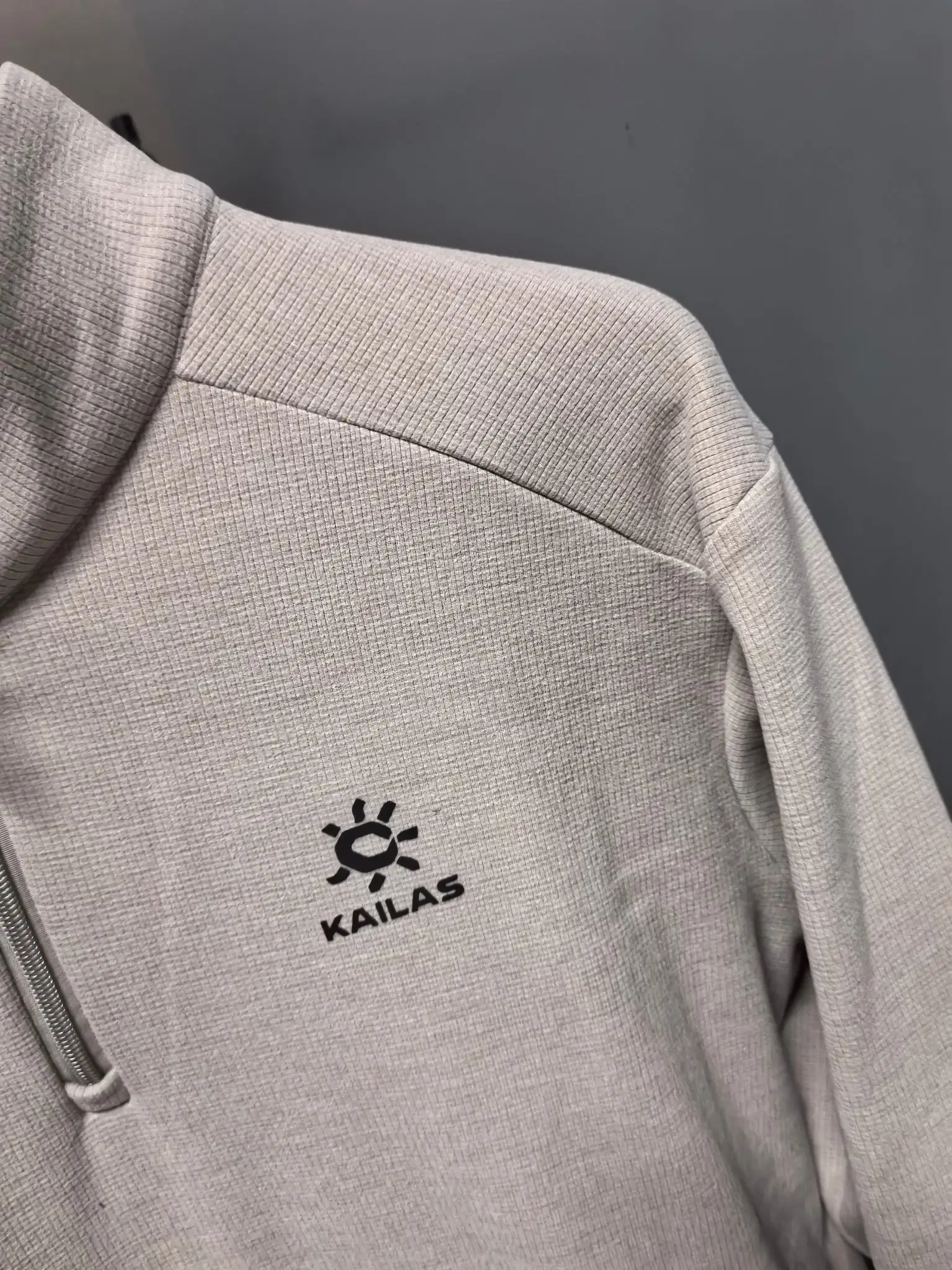 Kailas Half-Zip Long-Sleeve Sweatshirt D31020773 — view 3