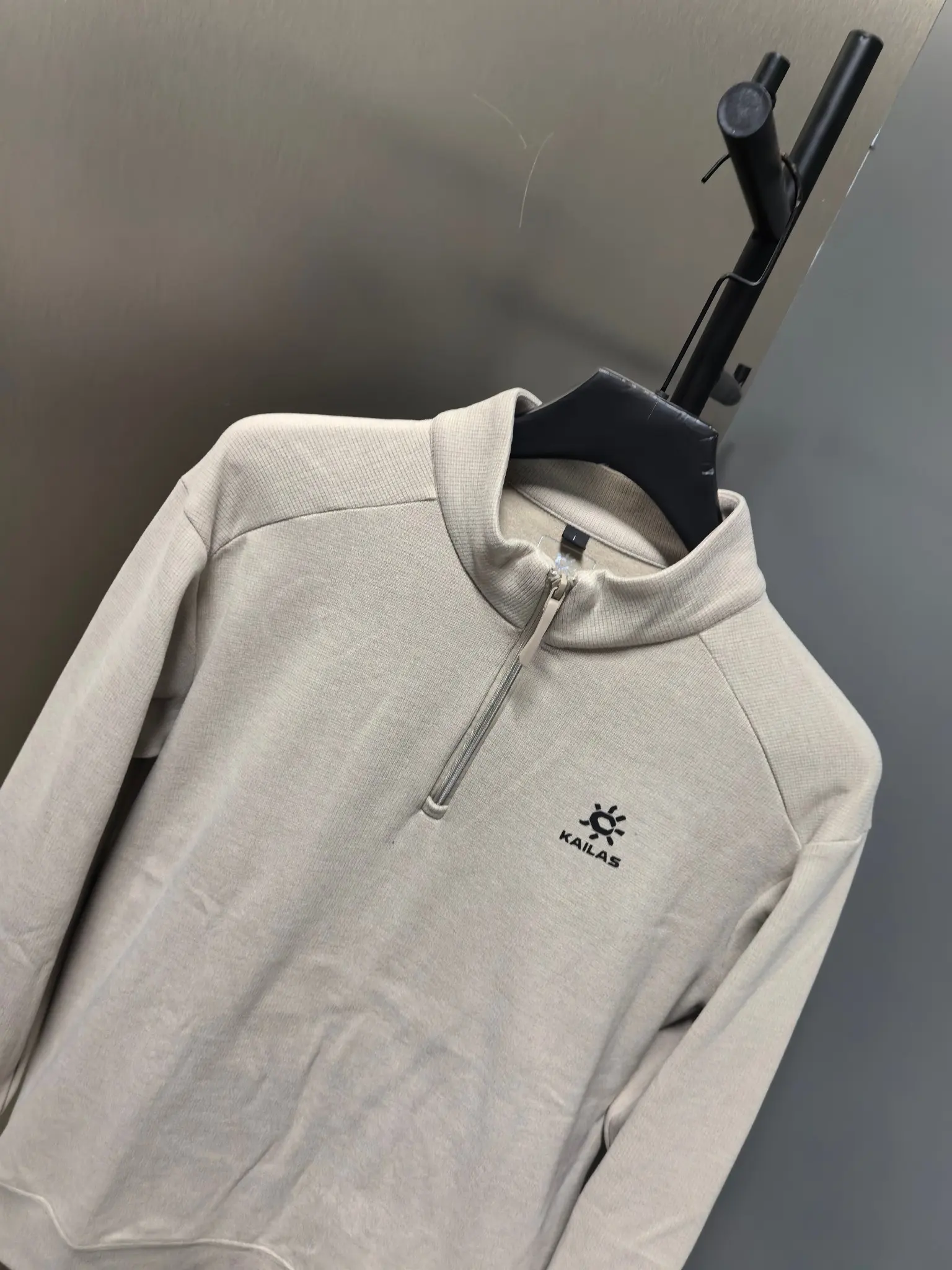Kailas Half-Zip Long-Sleeve Sweatshirt D31020773 — view 6