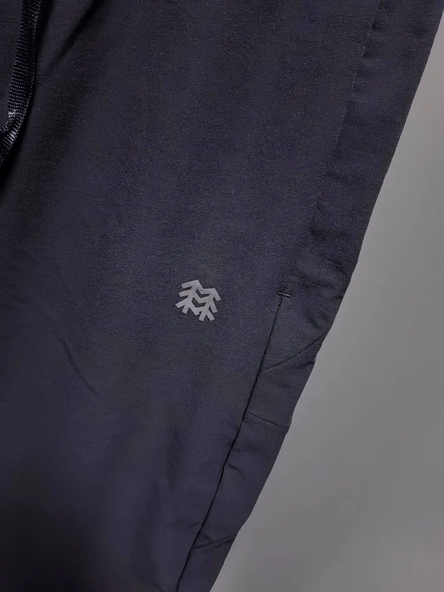 Men's Outdoor Performance Trousers D31020804 — view 4