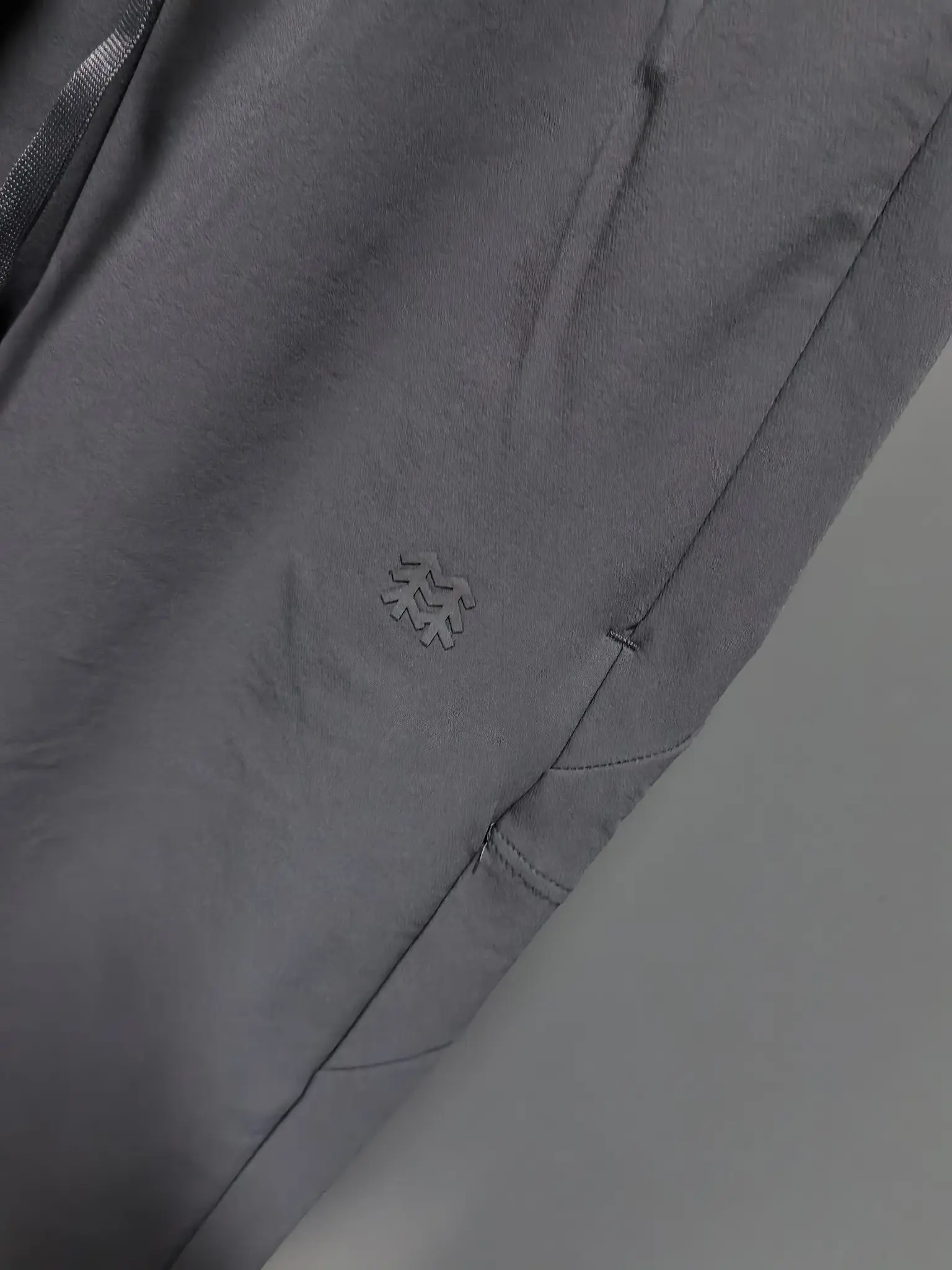 Men's Outdoor Performance Trousers D31020805 — view 4