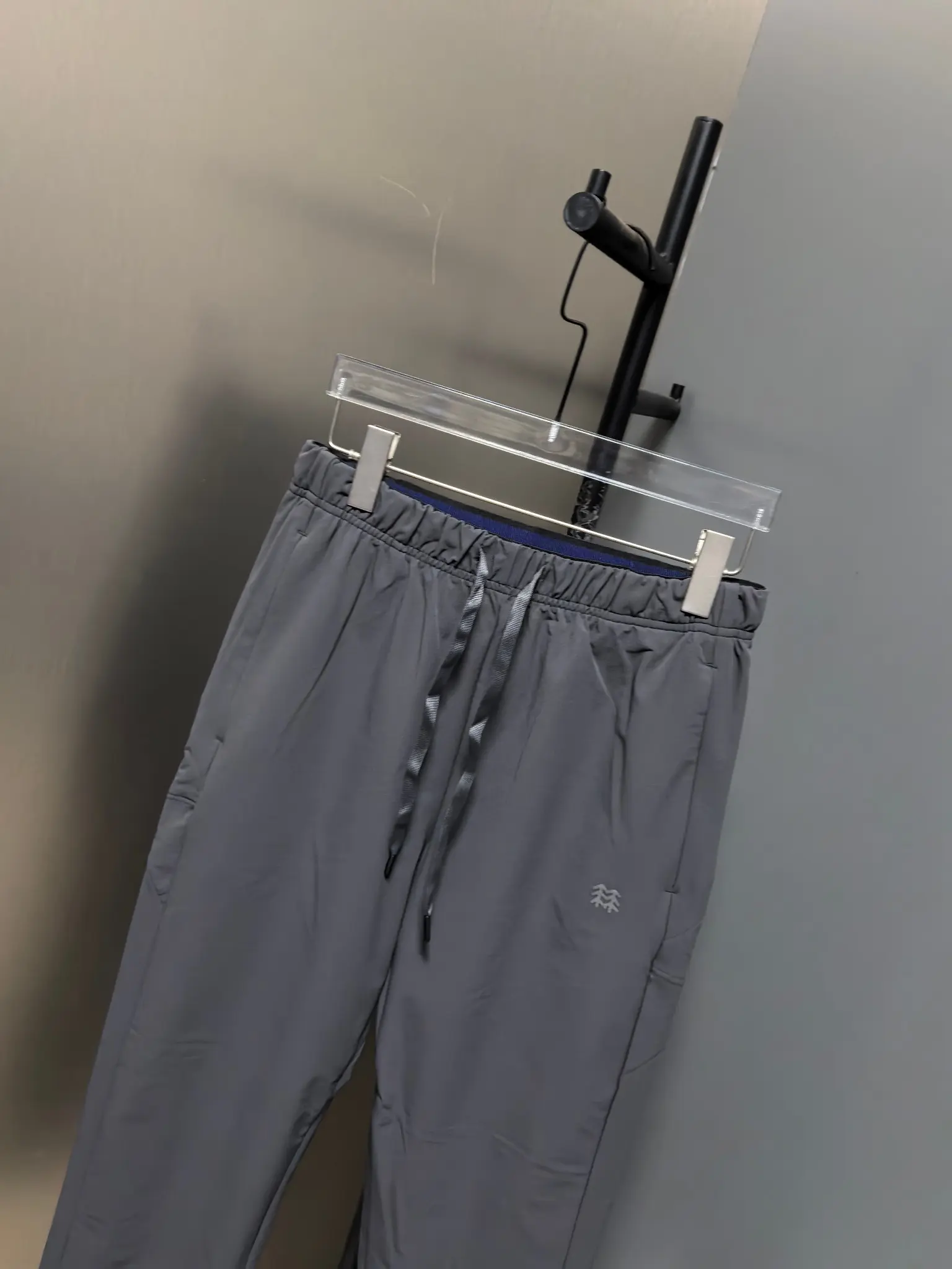 Men's Outdoor Performance Trousers D31020805 — view 6