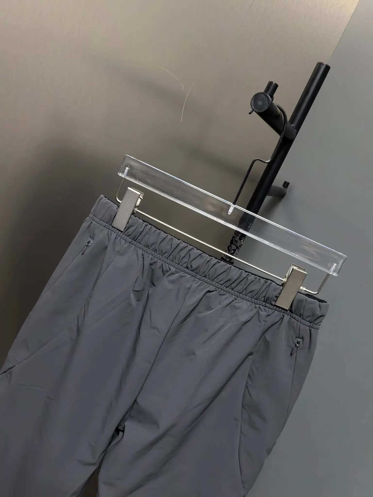 Men's Outdoor Performance Trousers D31020805 — view 8