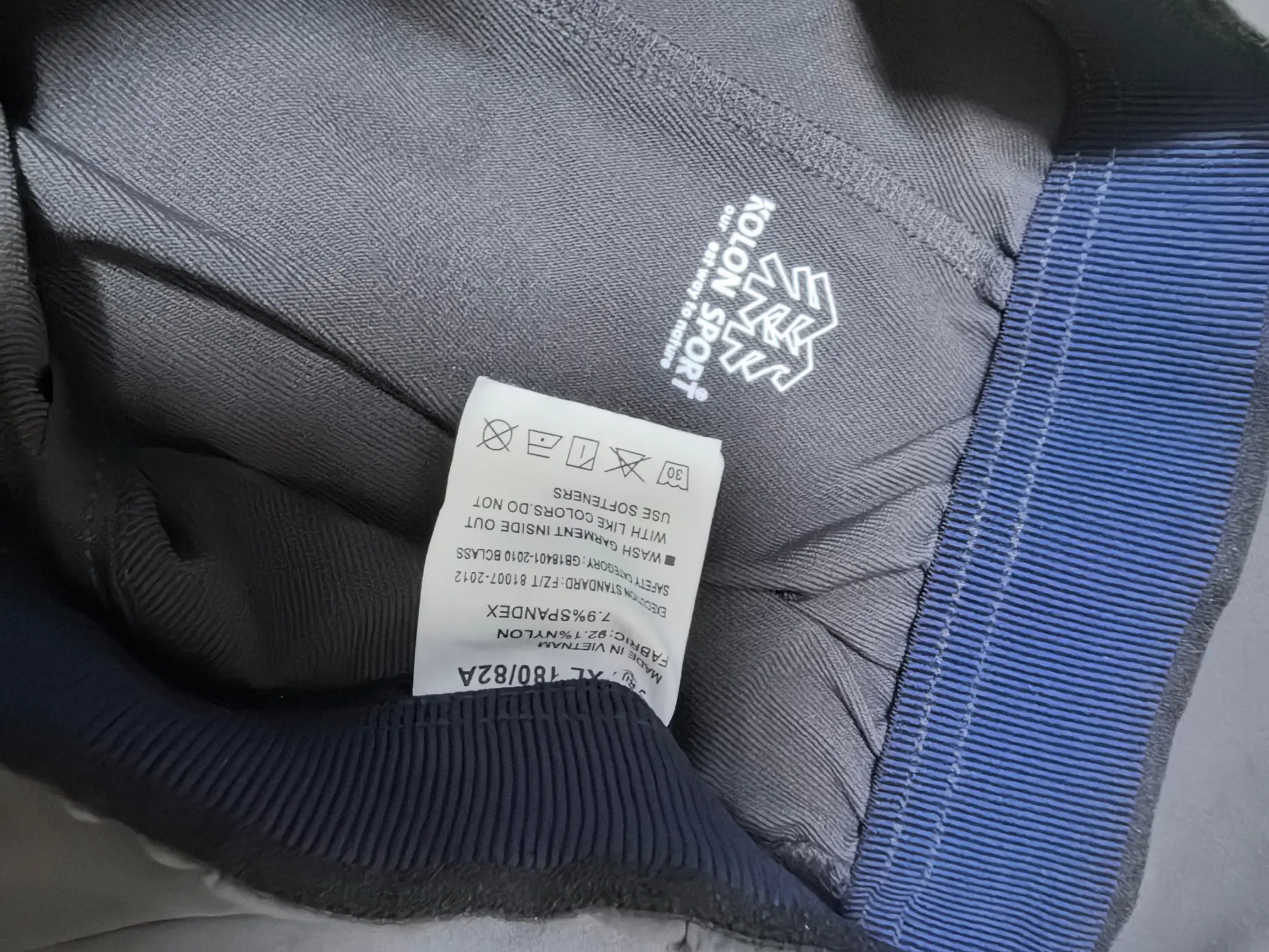 Men's Outdoor Performance Trousers D31020805 — view 10