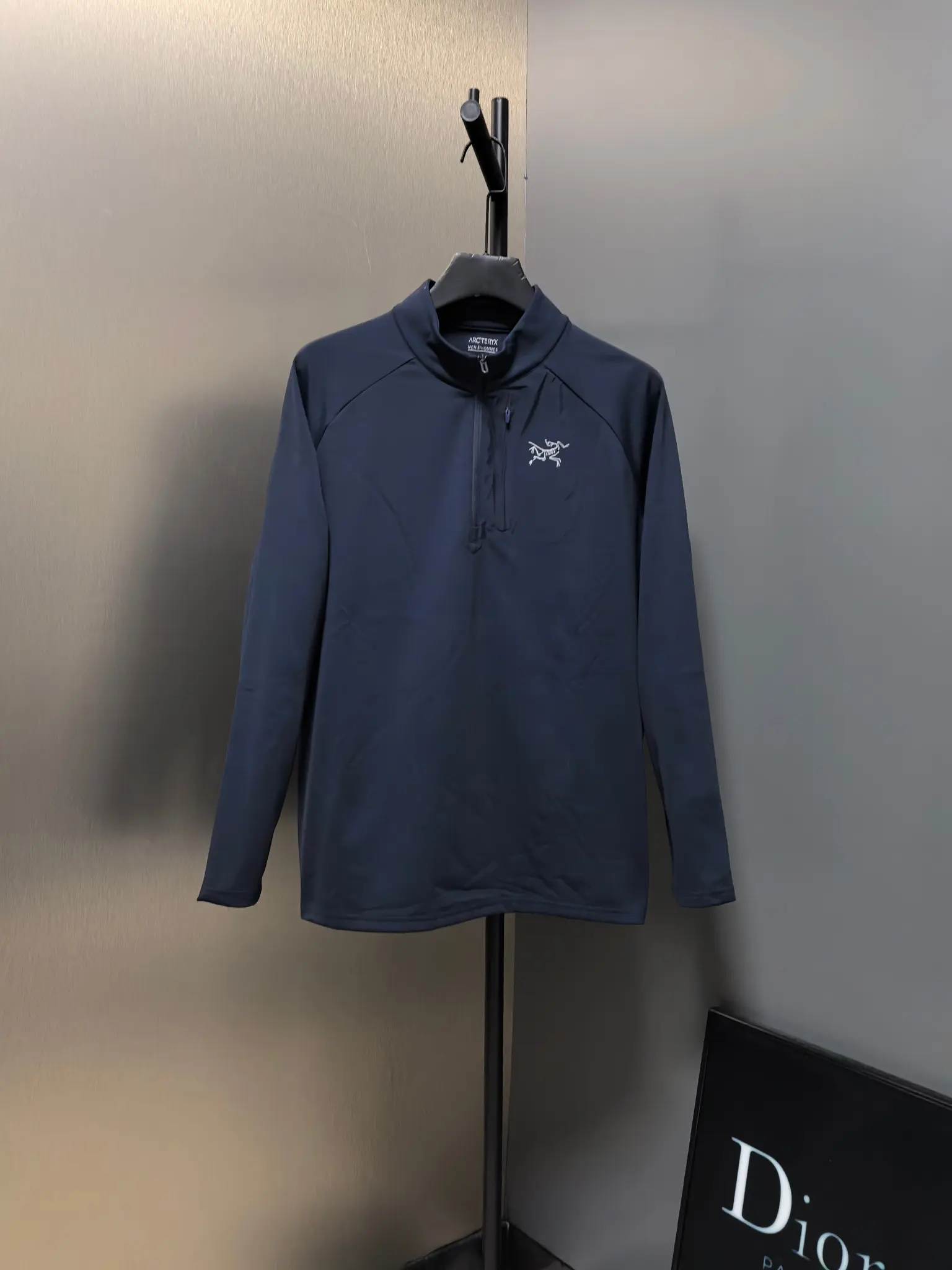 Half-Zip Long-Sleeve Performance Top D31020775