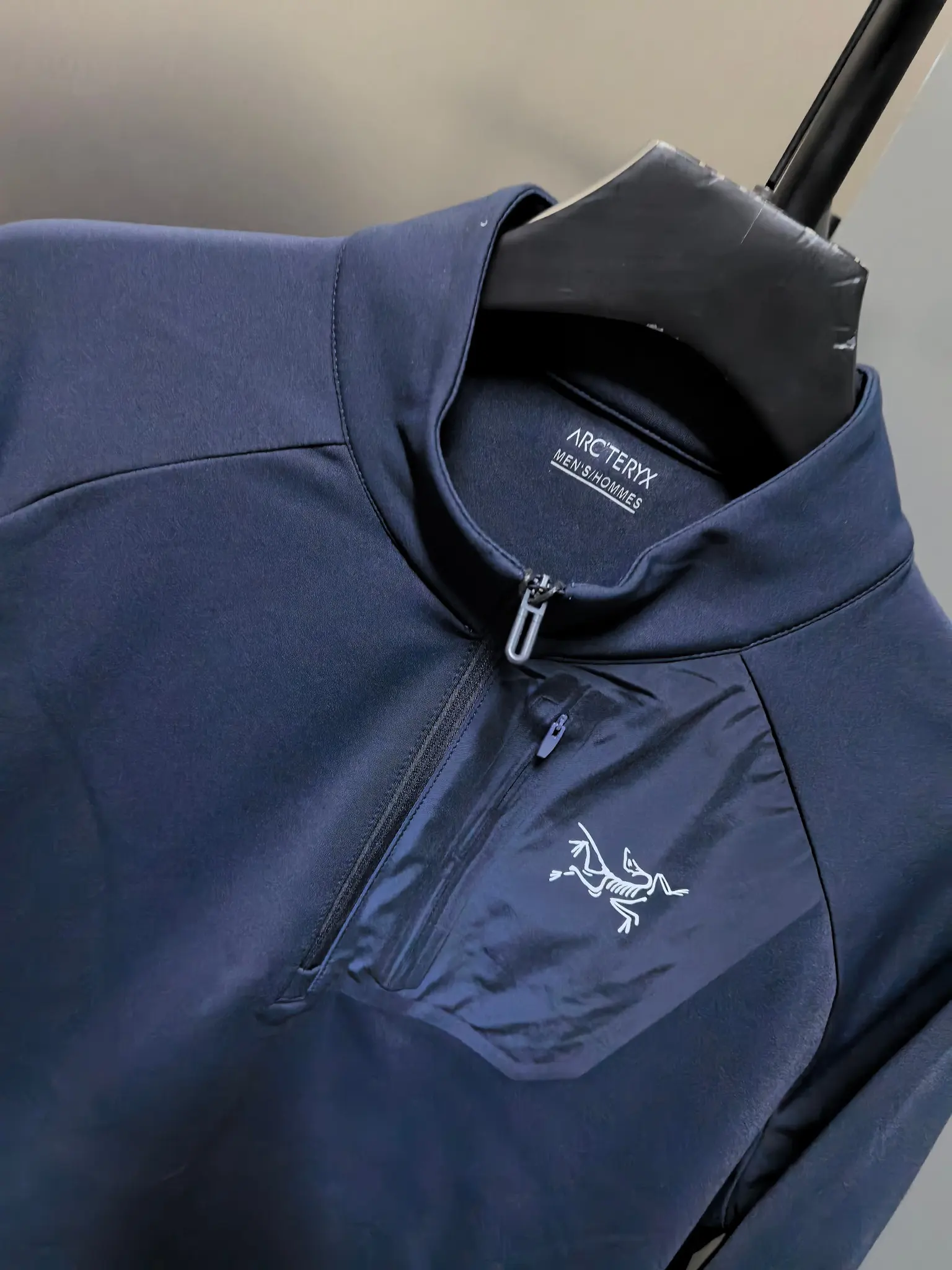 Half-Zip Long-Sleeve Performance Top D31020775 — view 4