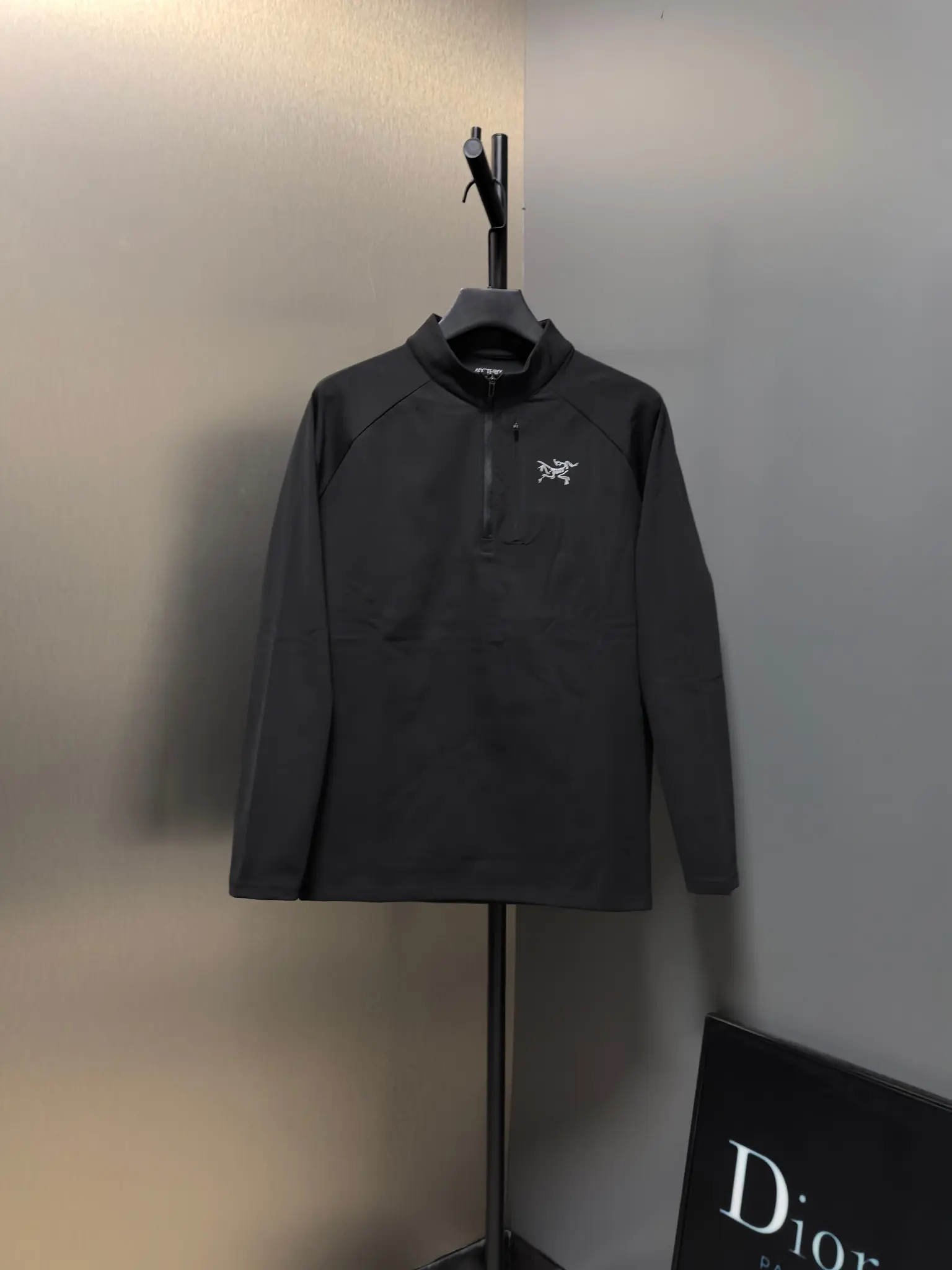 Half-Zip Technical Long-Sleeve Top D31020777