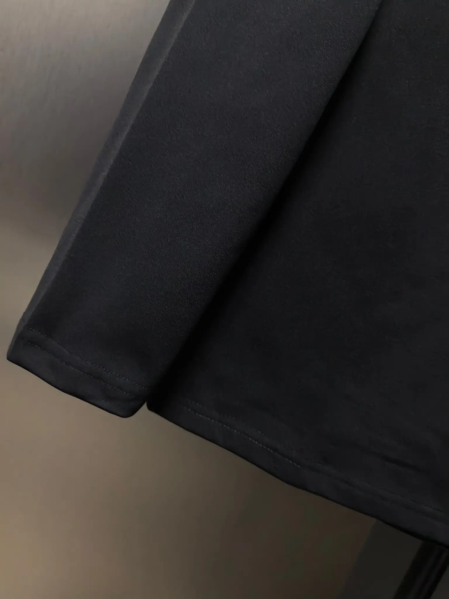 Half-Zip Technical Long-Sleeve Top D31020777 — view 4