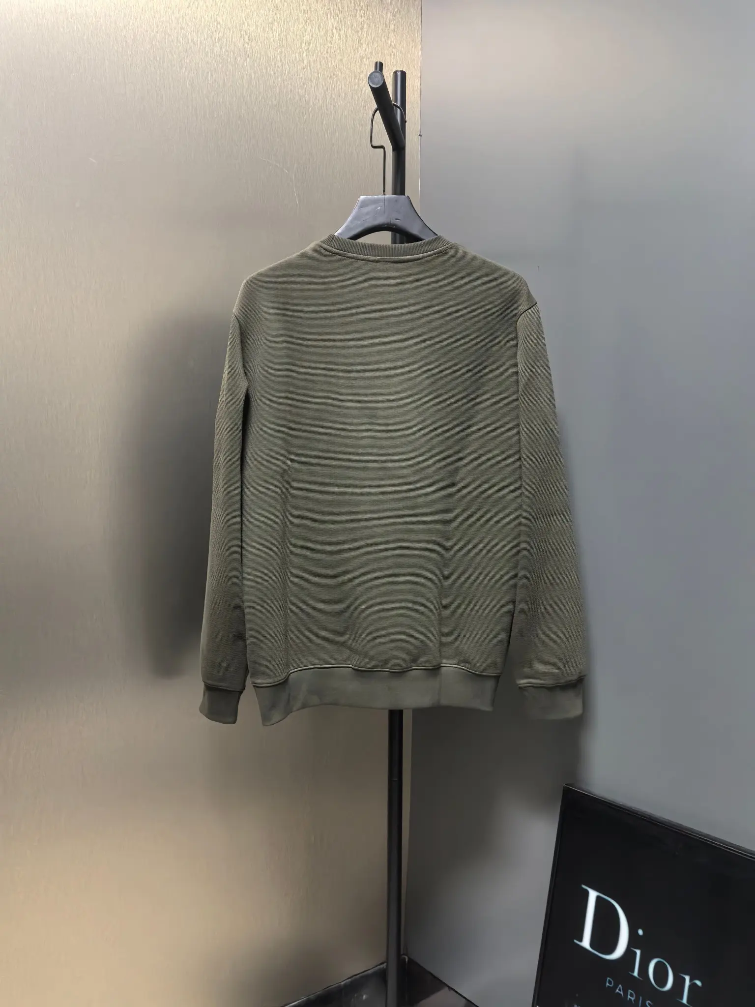 Logo-Embroidered Crew-Neck Sweatshirt D31020786 — view 7