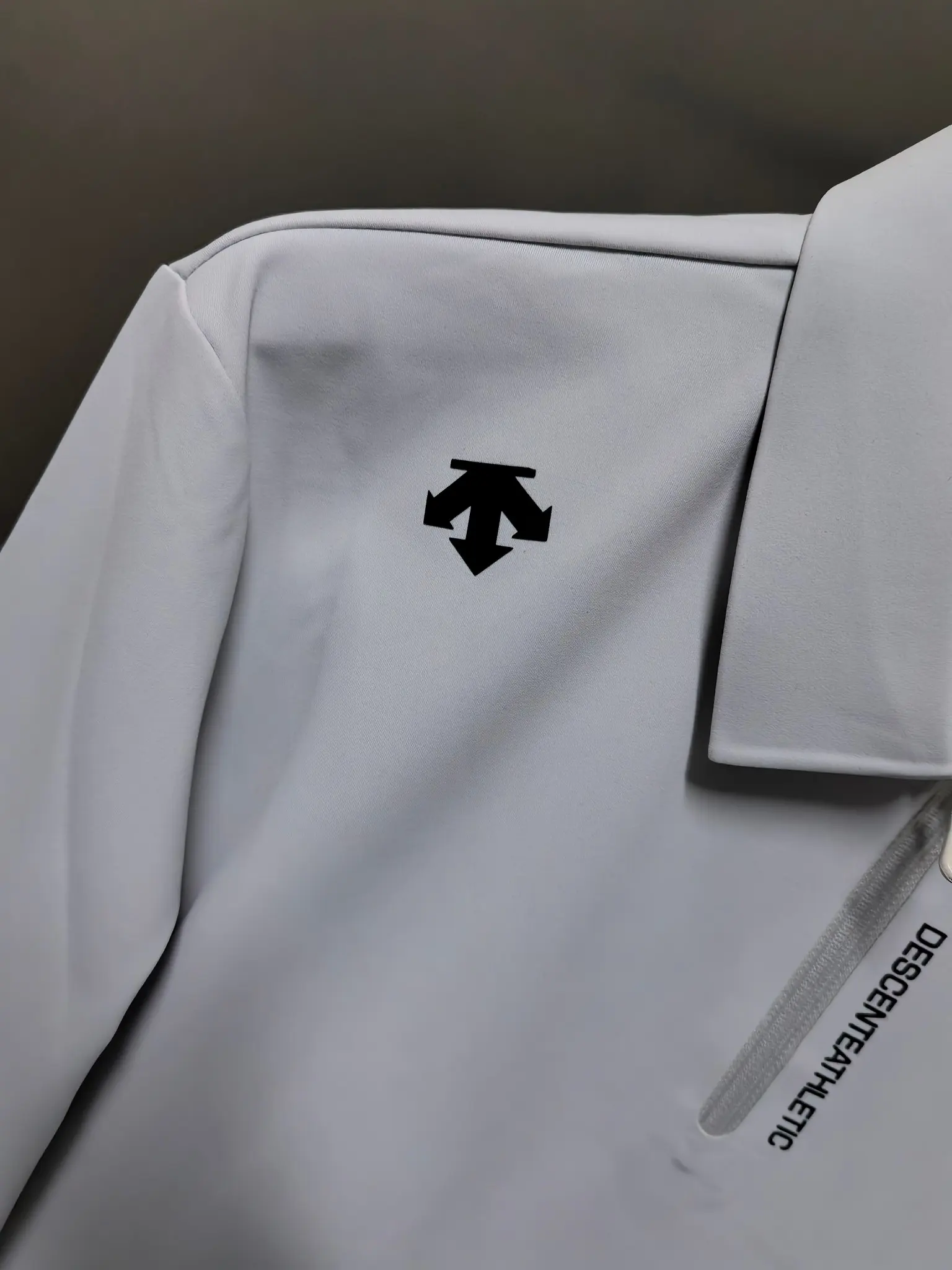 Long-Sleeve Half-Zip Polo Shirt D31020783 — view 3