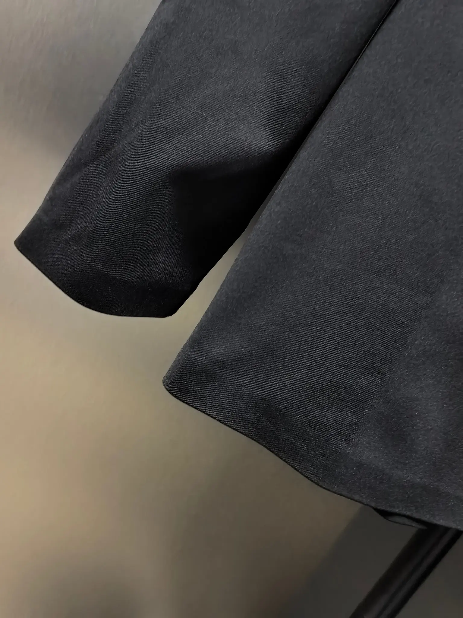 Long-Sleeved Half-Zip Polo Shirt D31020782 — view 5