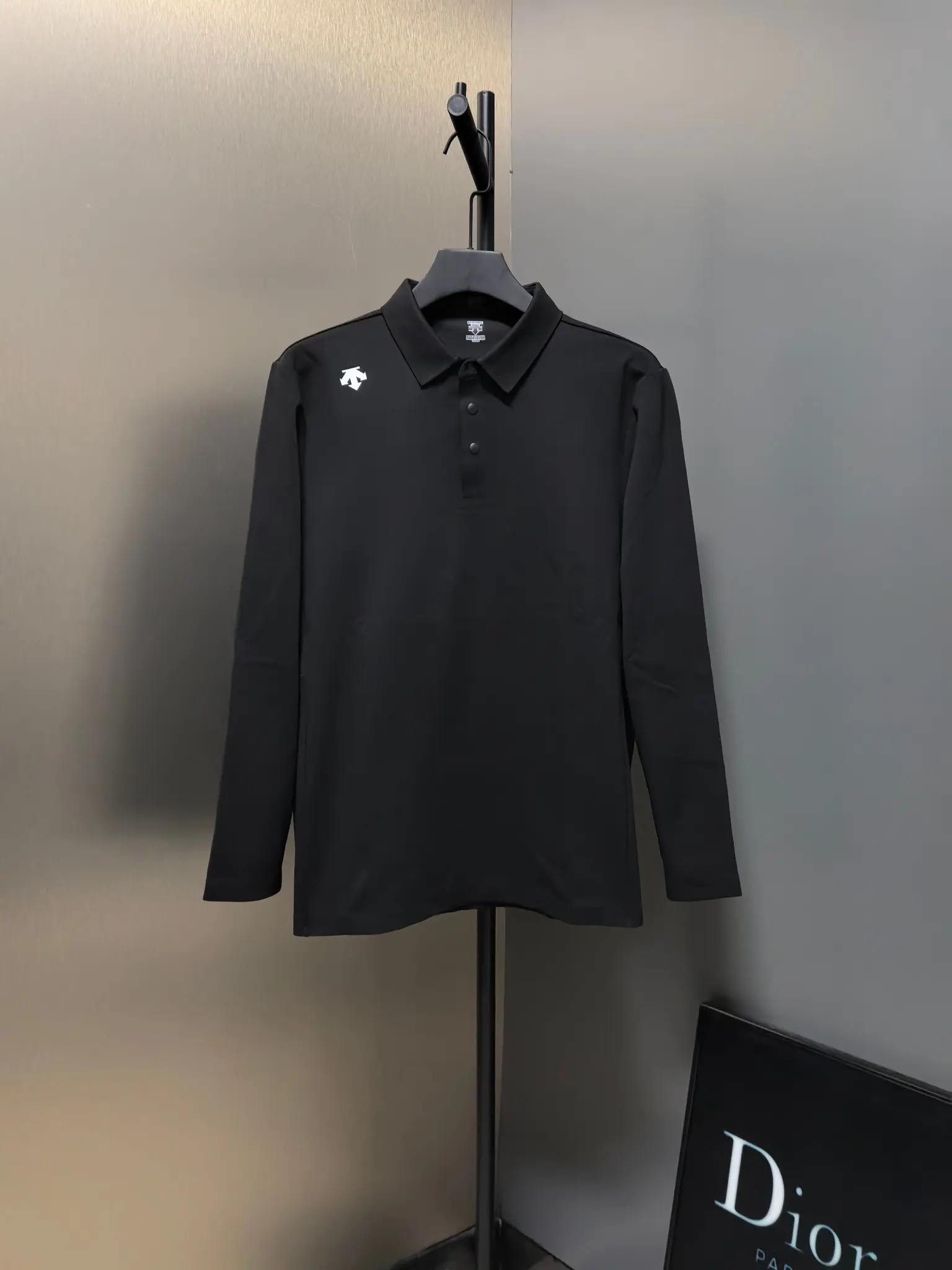 Long-Sleeve Performance Polo Shirt D31020778