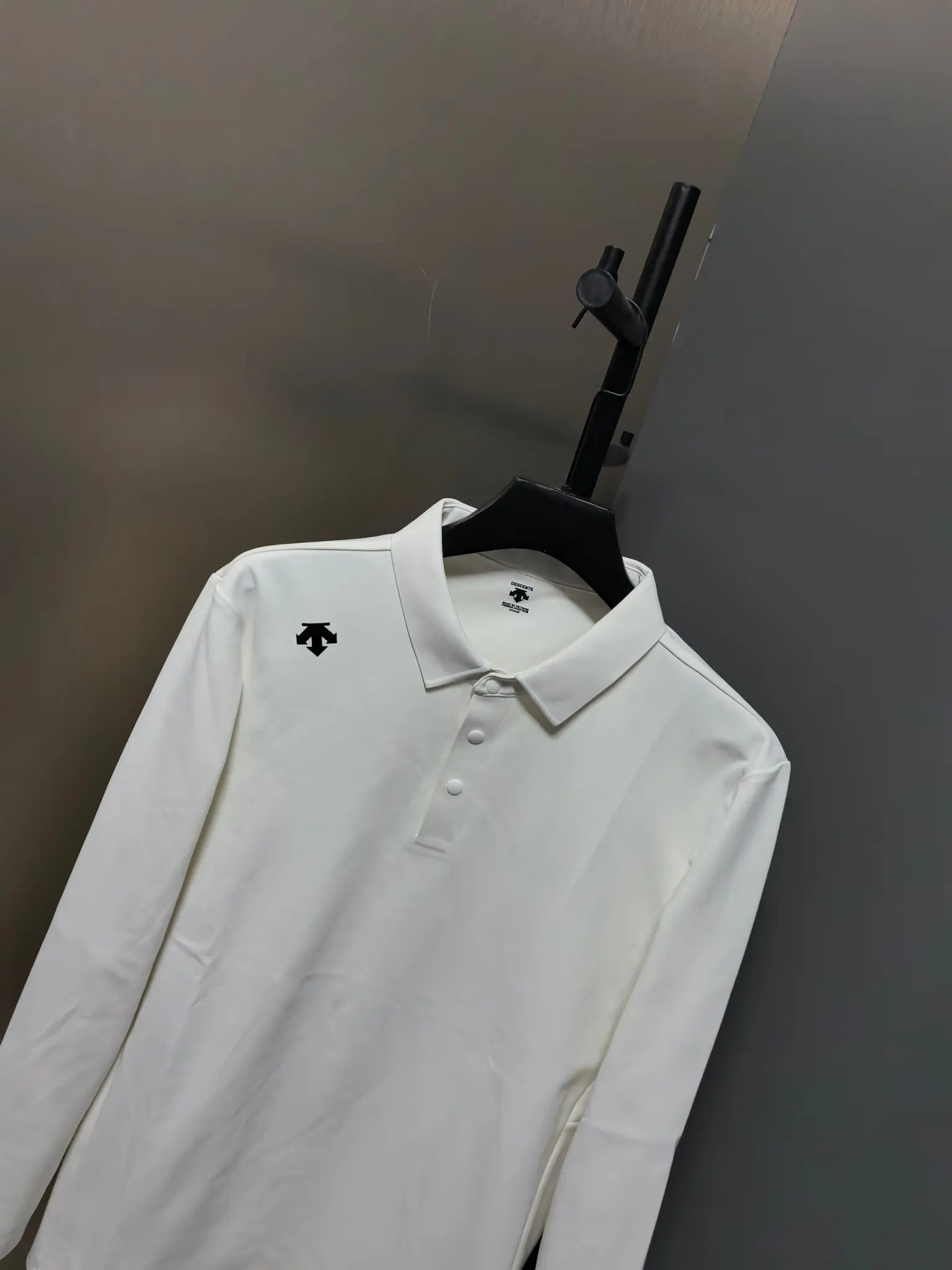 Long-Sleeve Performance Polo Shirt D31020779 — view 6
